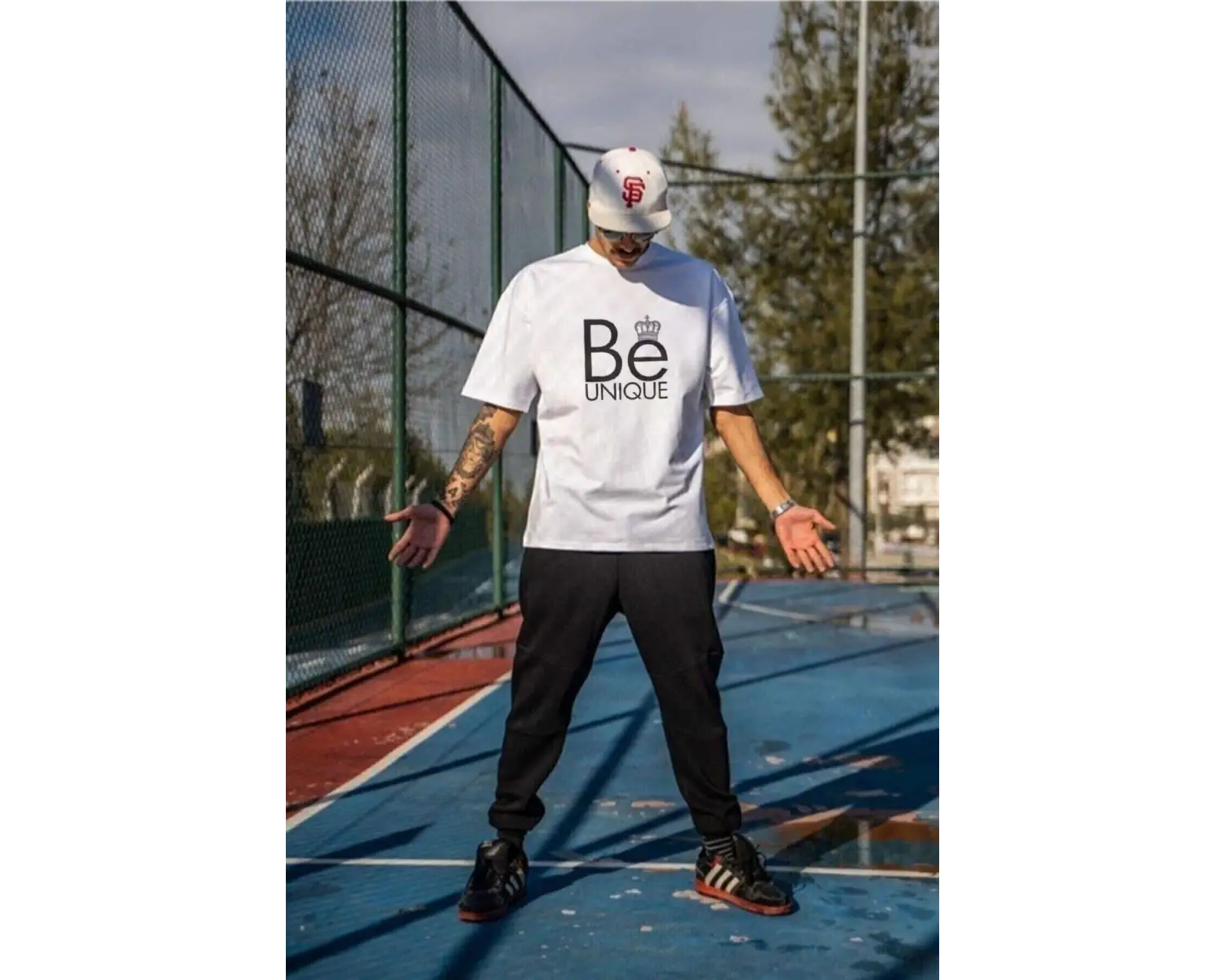 Erkek Beyaz Be Unique Baskılı Oversize Bisiklet Yaka Kısa Kollu T-shirt