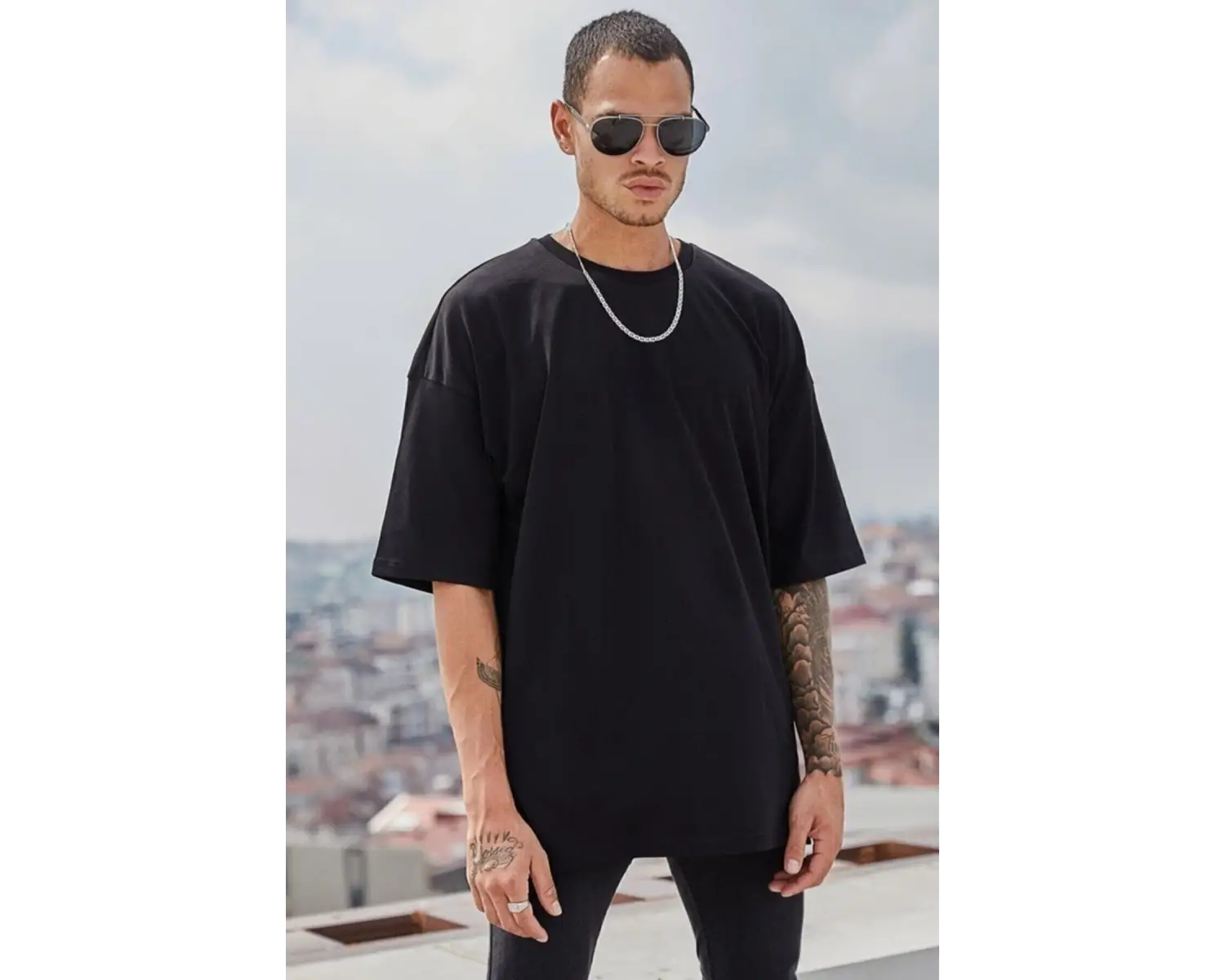 Erkek Beyaz Regular Fit Kısa Kollu Bol Kesim Pamuklu Bisiklet