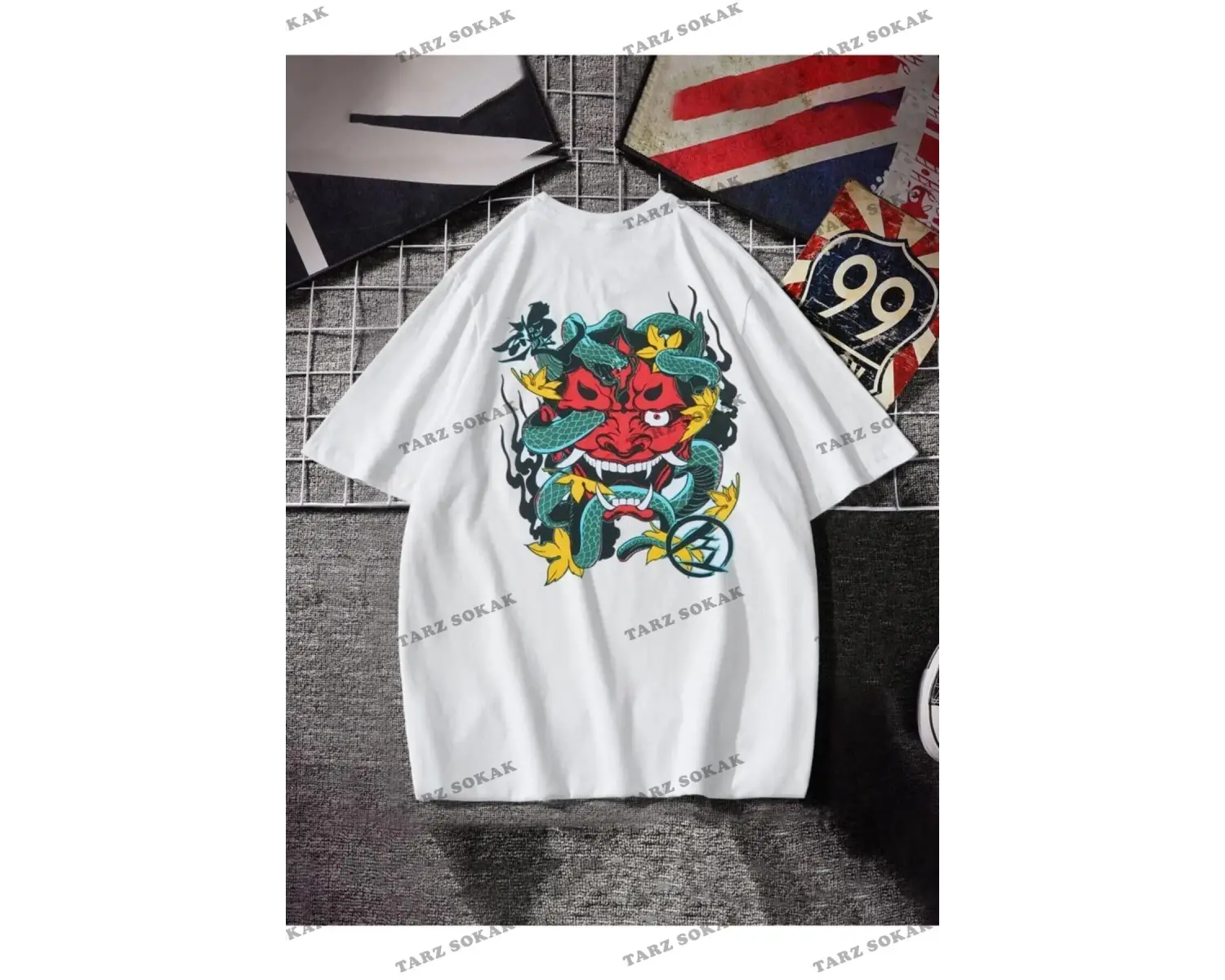 Erkek Beyaz T-shirt Devıl Sırt Baskılı Oversize