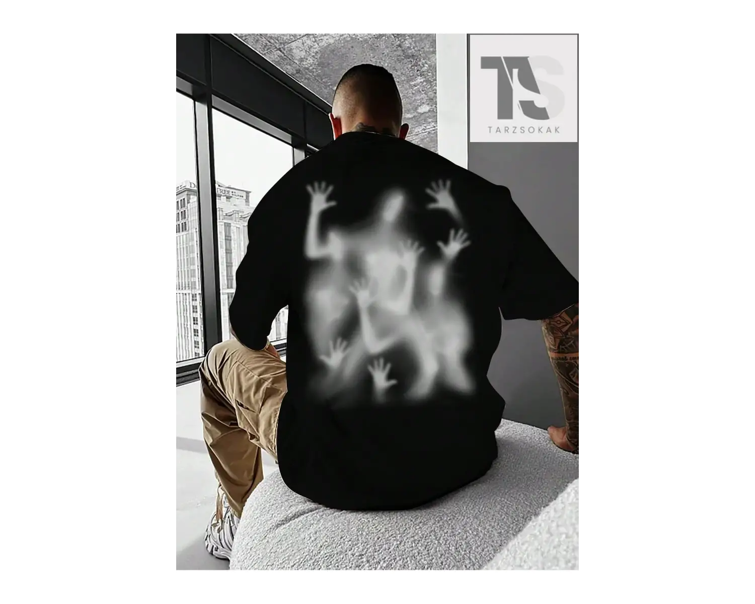 Erkek Figür Grafikli Düşük Omuz Tişörtü