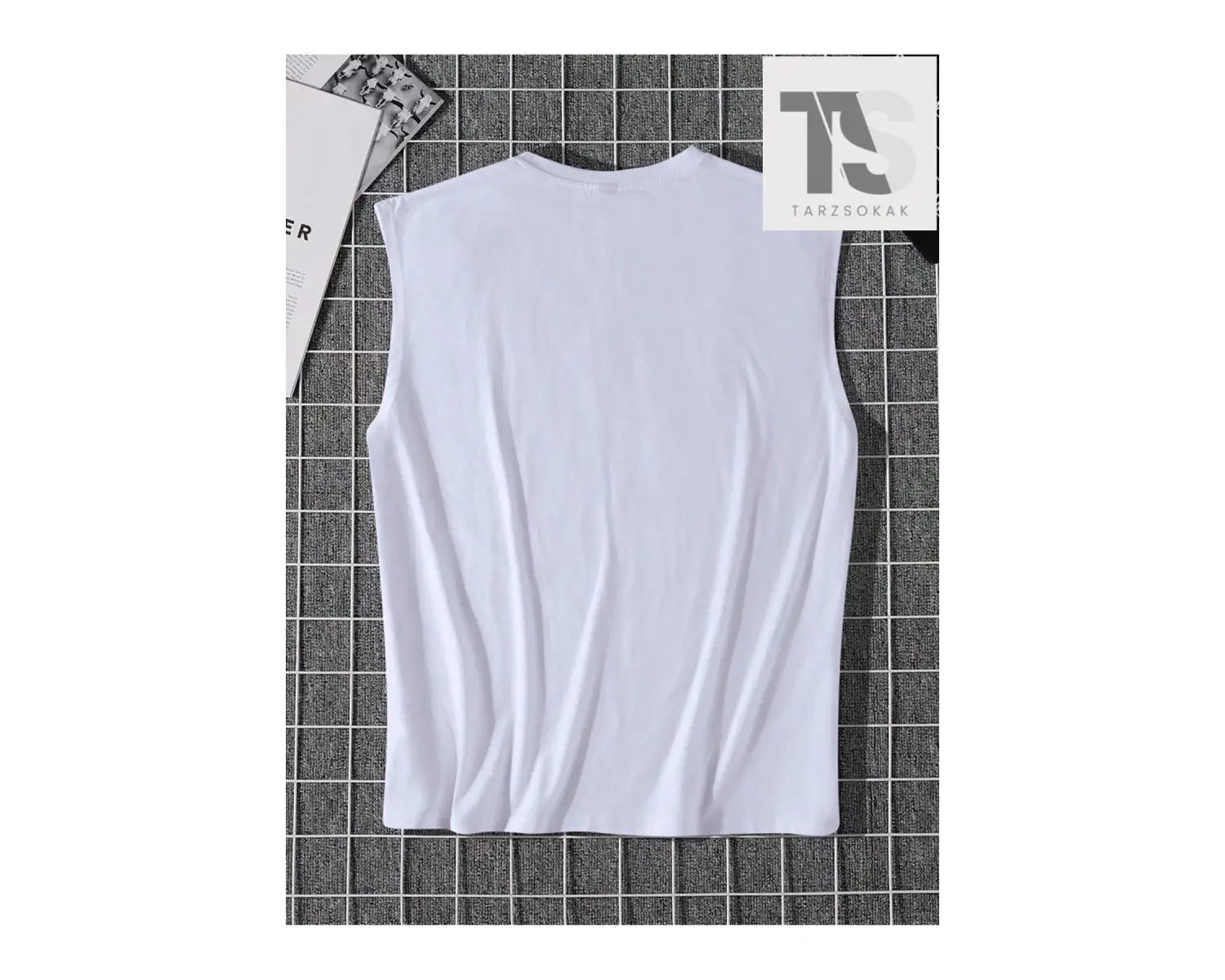 Erkek Kafatası ve Çiçek Desenli Kısa Kollu Tişört