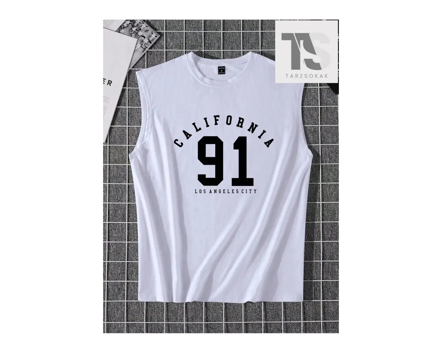 Erkek Kafatası ve Çiçek Desenli Kısa Kollu Tişört