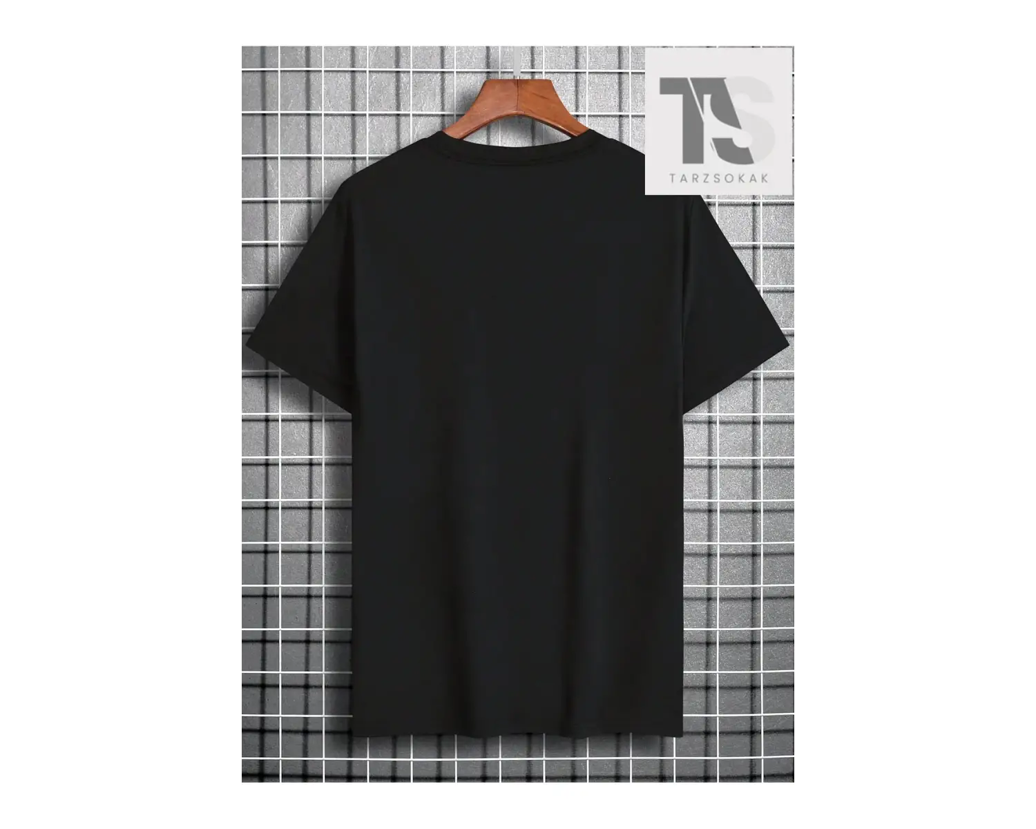 Erkek Kafatası ve Harf Desenli Baskılı Tişört