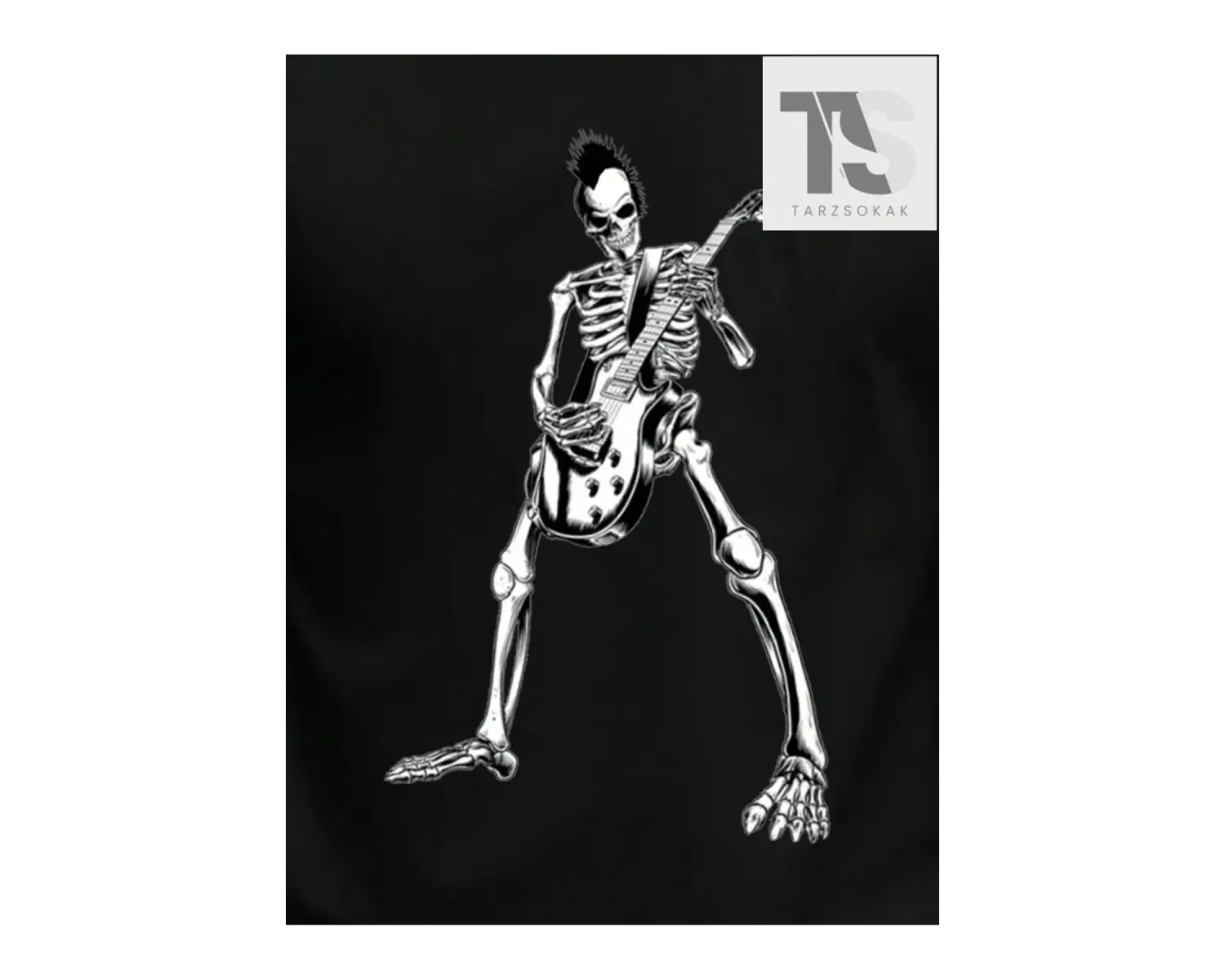 Erkek Kafatası ve Harf Desenli Baskılı Tişört