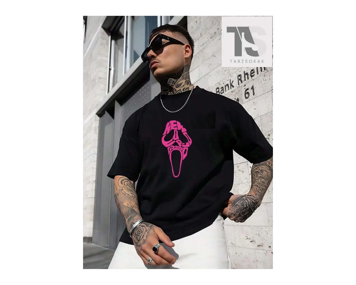 Erkek Kafatası ve Mektup Baskılı Yuvarlak Yaka Tişört