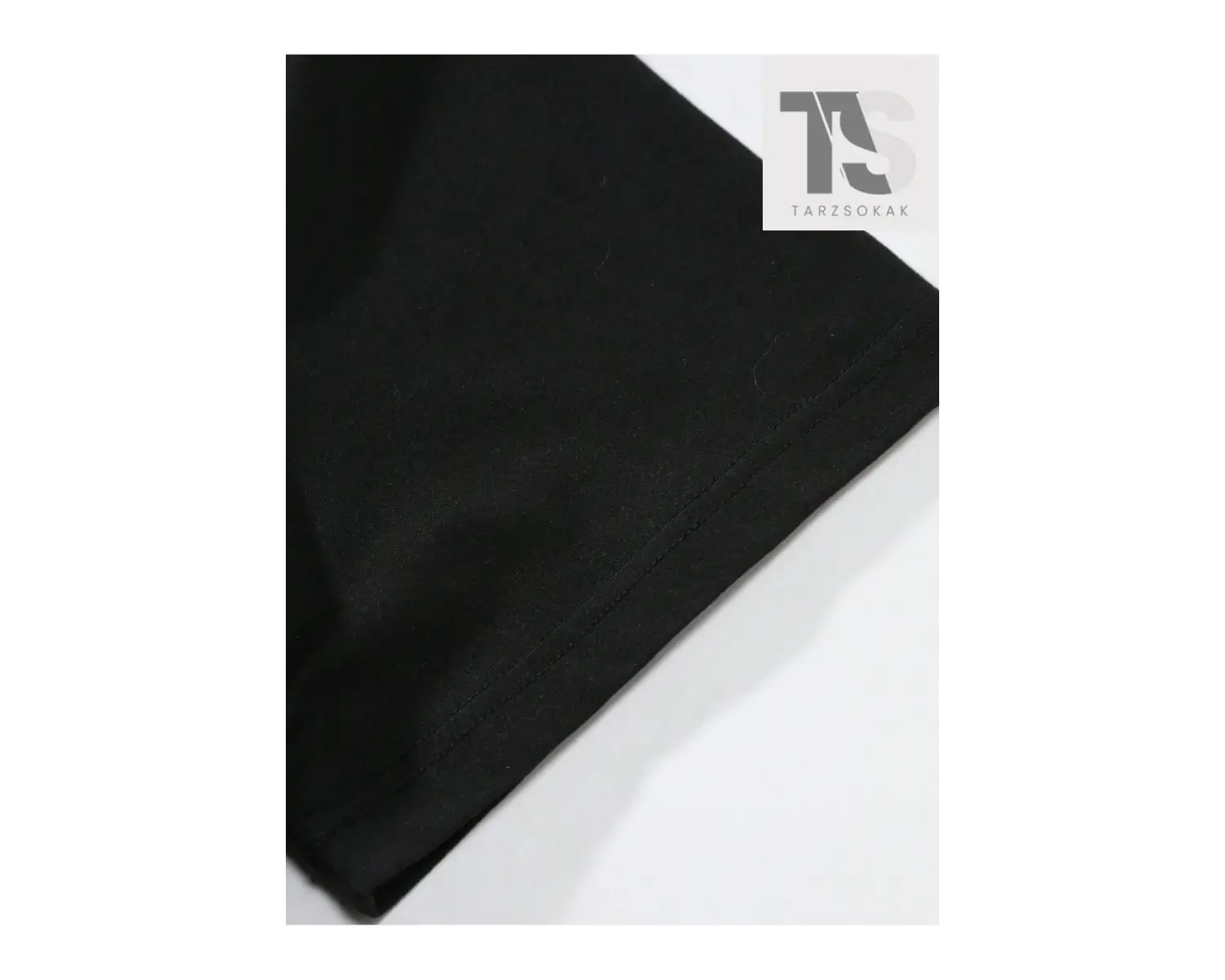 Erkek Kanat Ve Çapraz Desenli Yuvarlak Yaka T-shirt