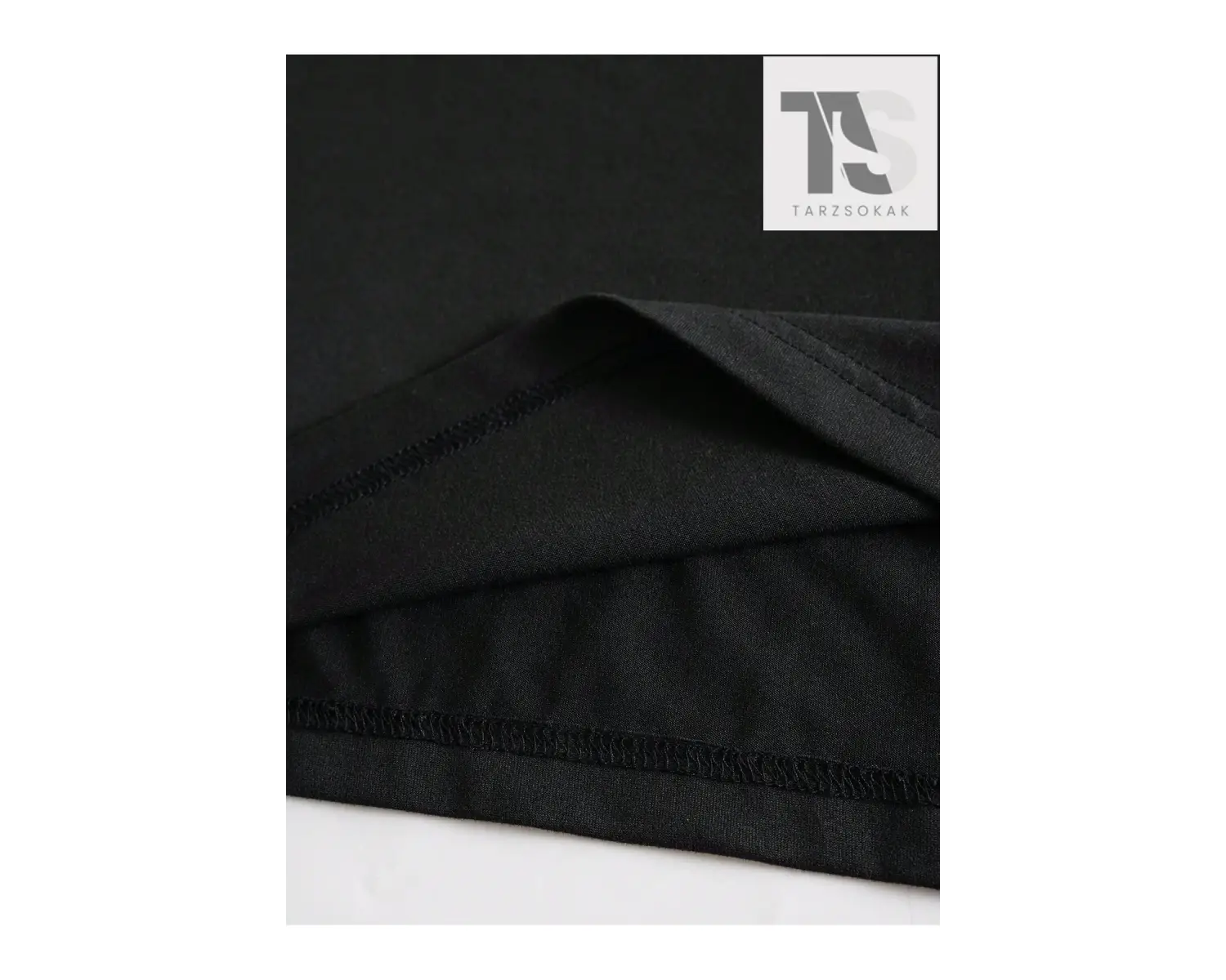 Erkek Kanat ve Yazı Baskılı Yuvarlak Yaka Tişört