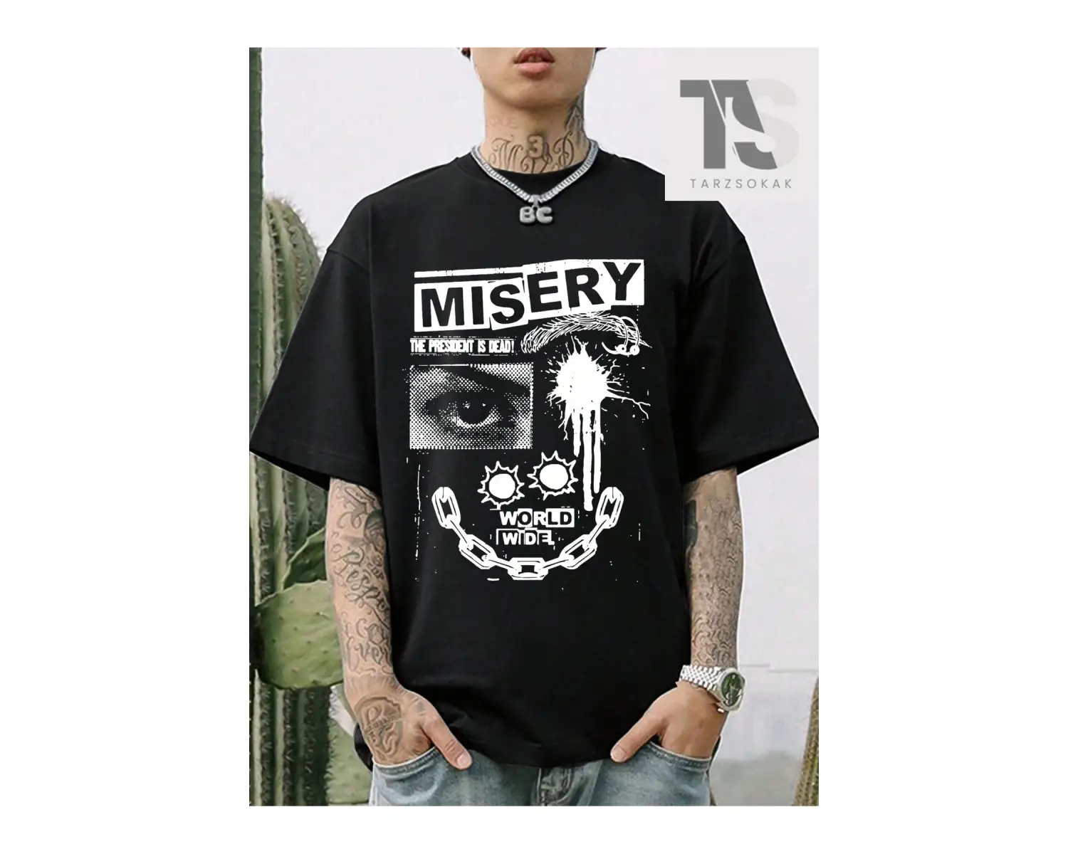 Erkek Karakter ve Harf Baskılı Tişört