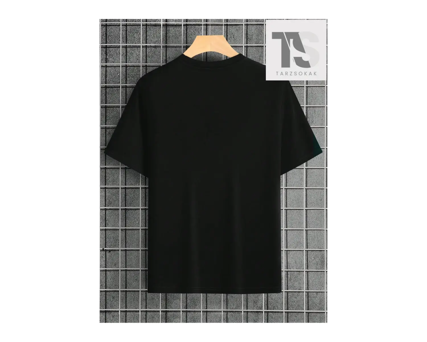 Erkek Mektup Grafikli Tişört