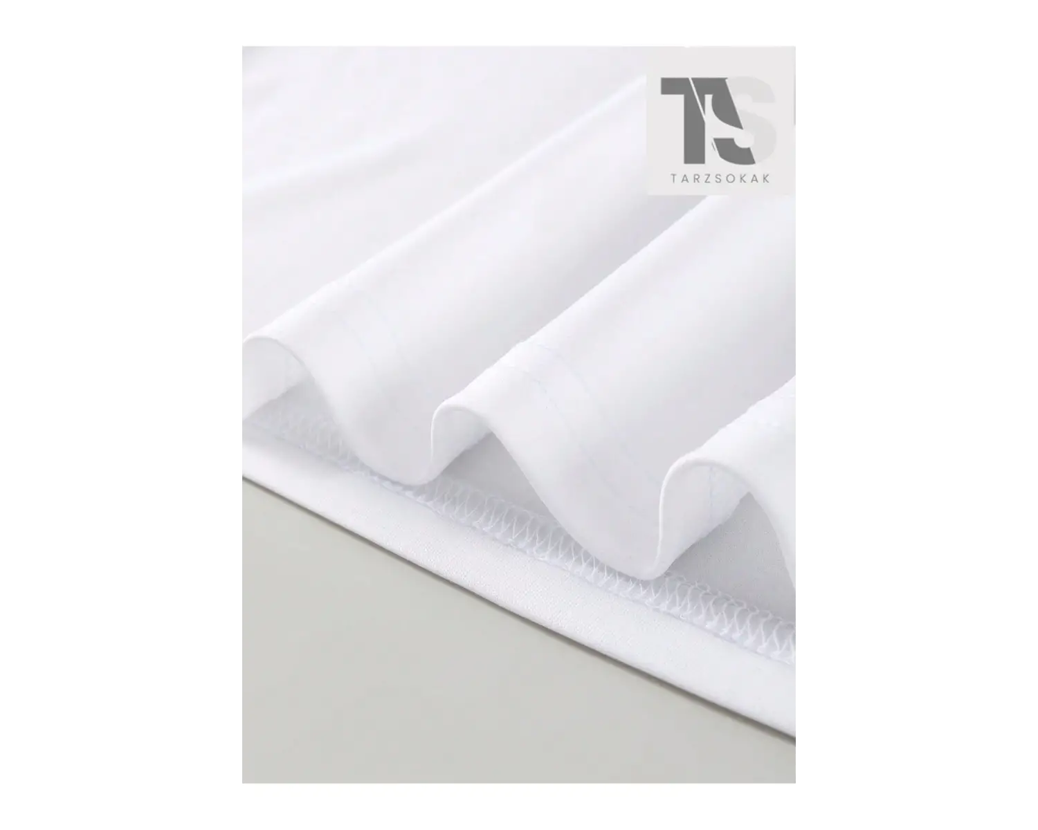 Erkek Mektup Grafikli Tişört