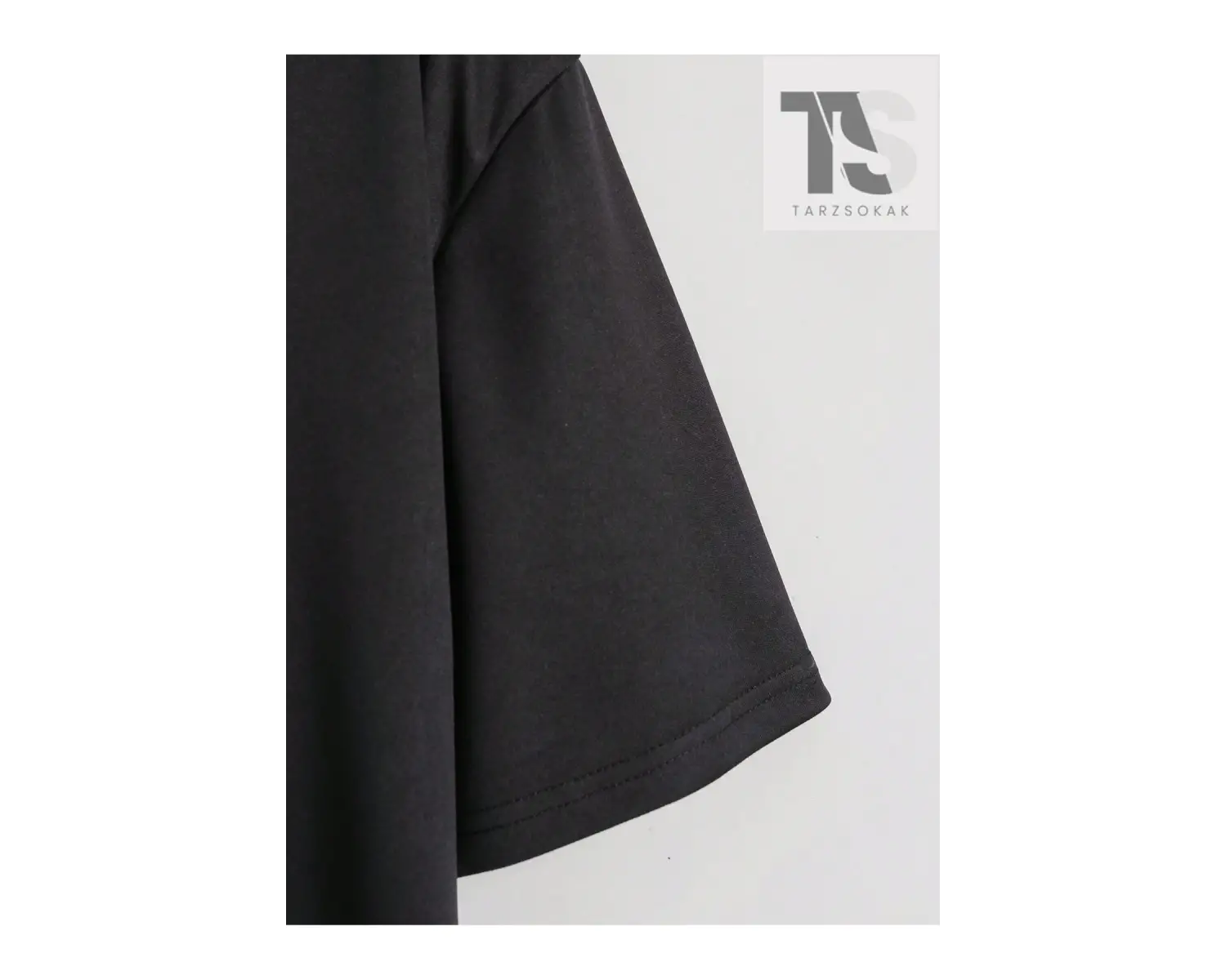 Erkek Melek ve Harf Baskılı Kısa Kollu Tişört