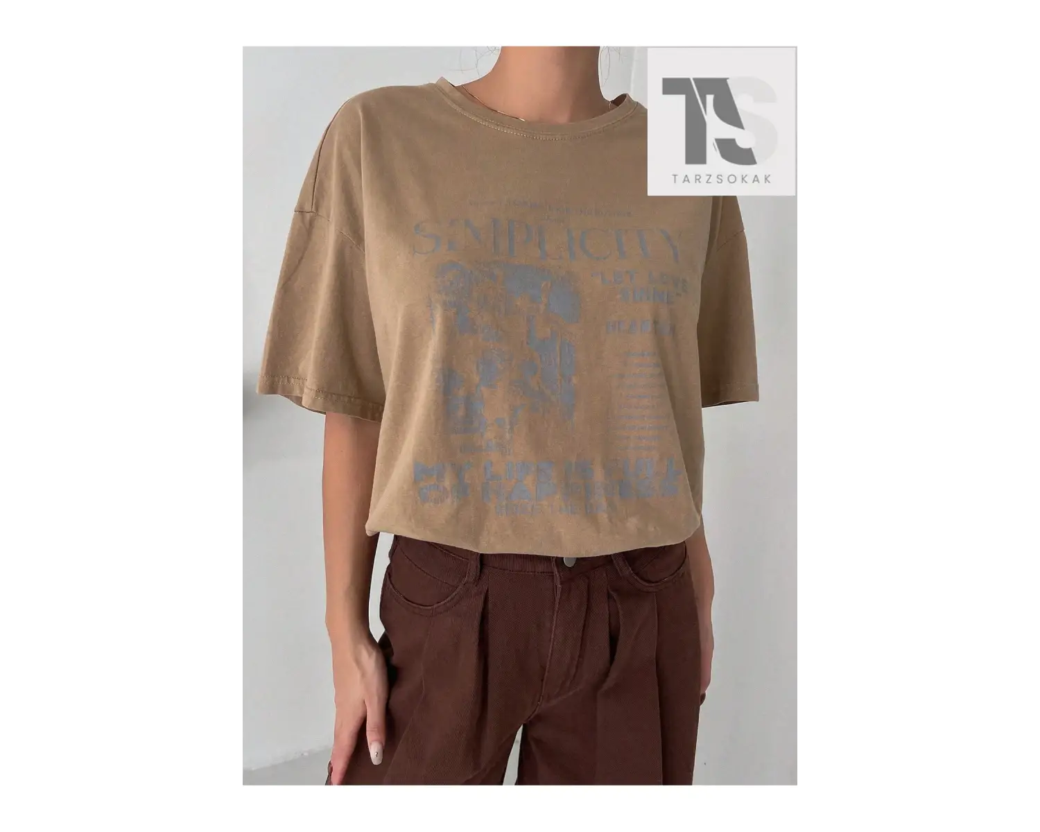 Essnce Kedi Desenli Damla Omuz Tişört