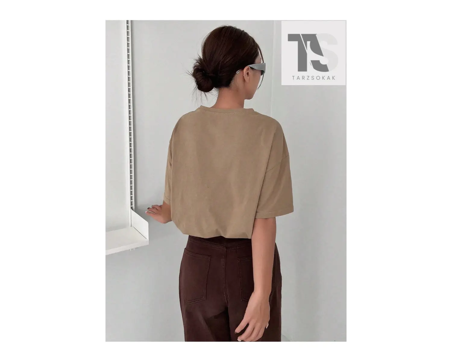 Essnce Kedi Desenli Damla Omuz Tişört