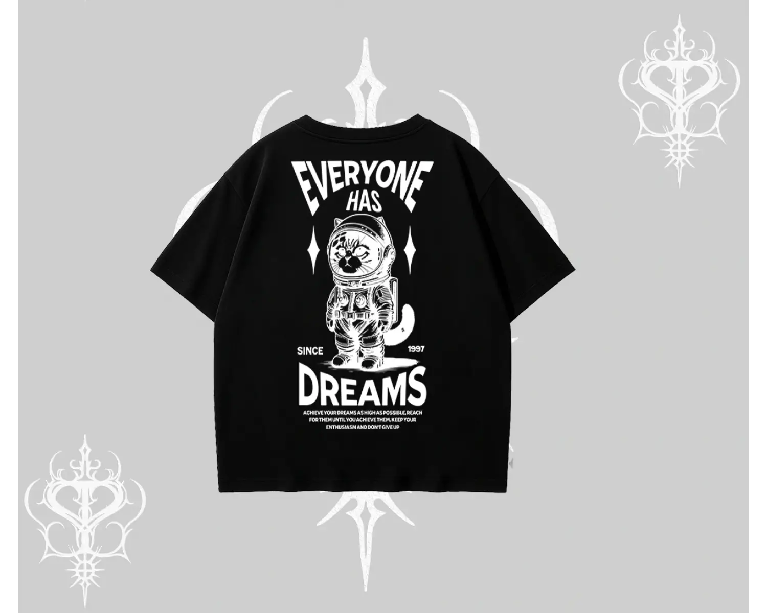 Everyone Has Dreams Yazılı Astronot Kedi Arka Baskılı Oversize Tshirt