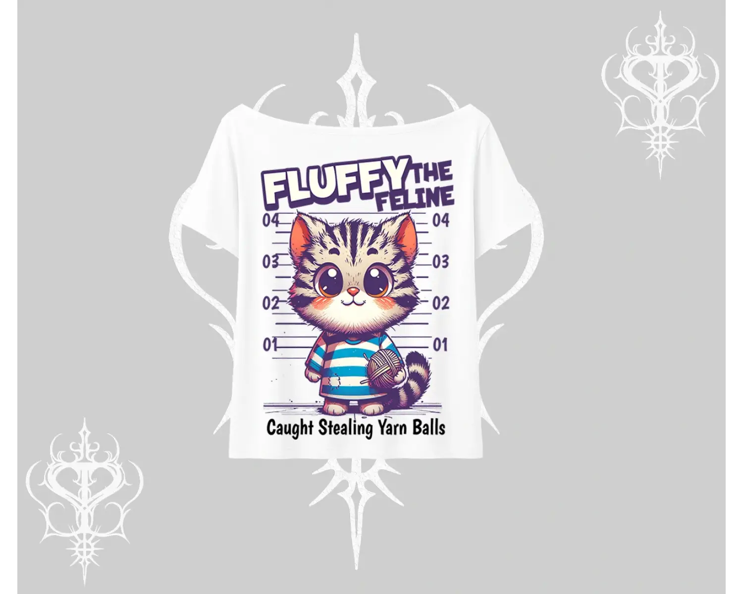 Fluffy The Feline Yazılı Sevimli Kedi Arka Baskılı Kayık Yaka Tshirt
