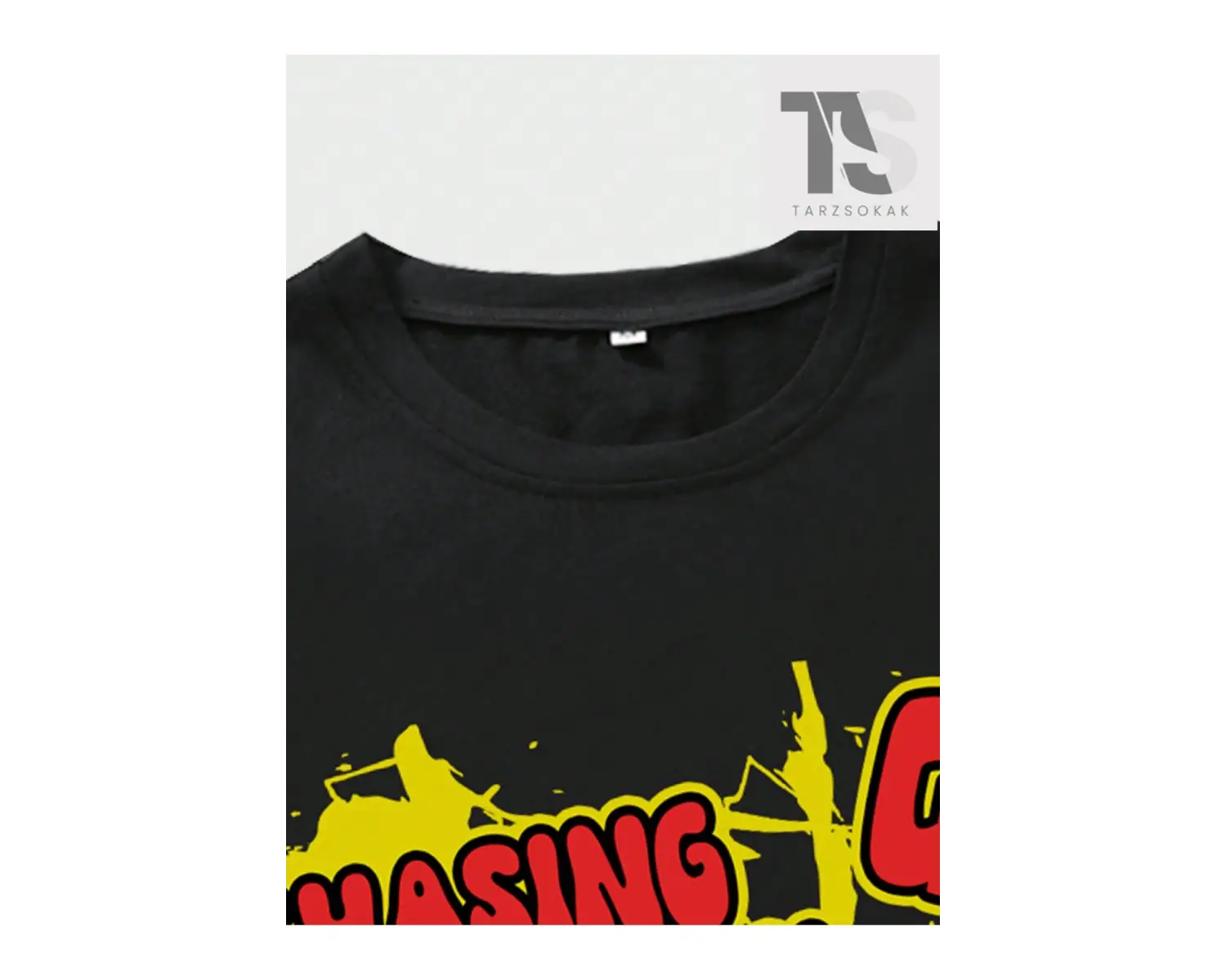 Goth Erkek Kafatası ve Çapraz Baskılı Tişört