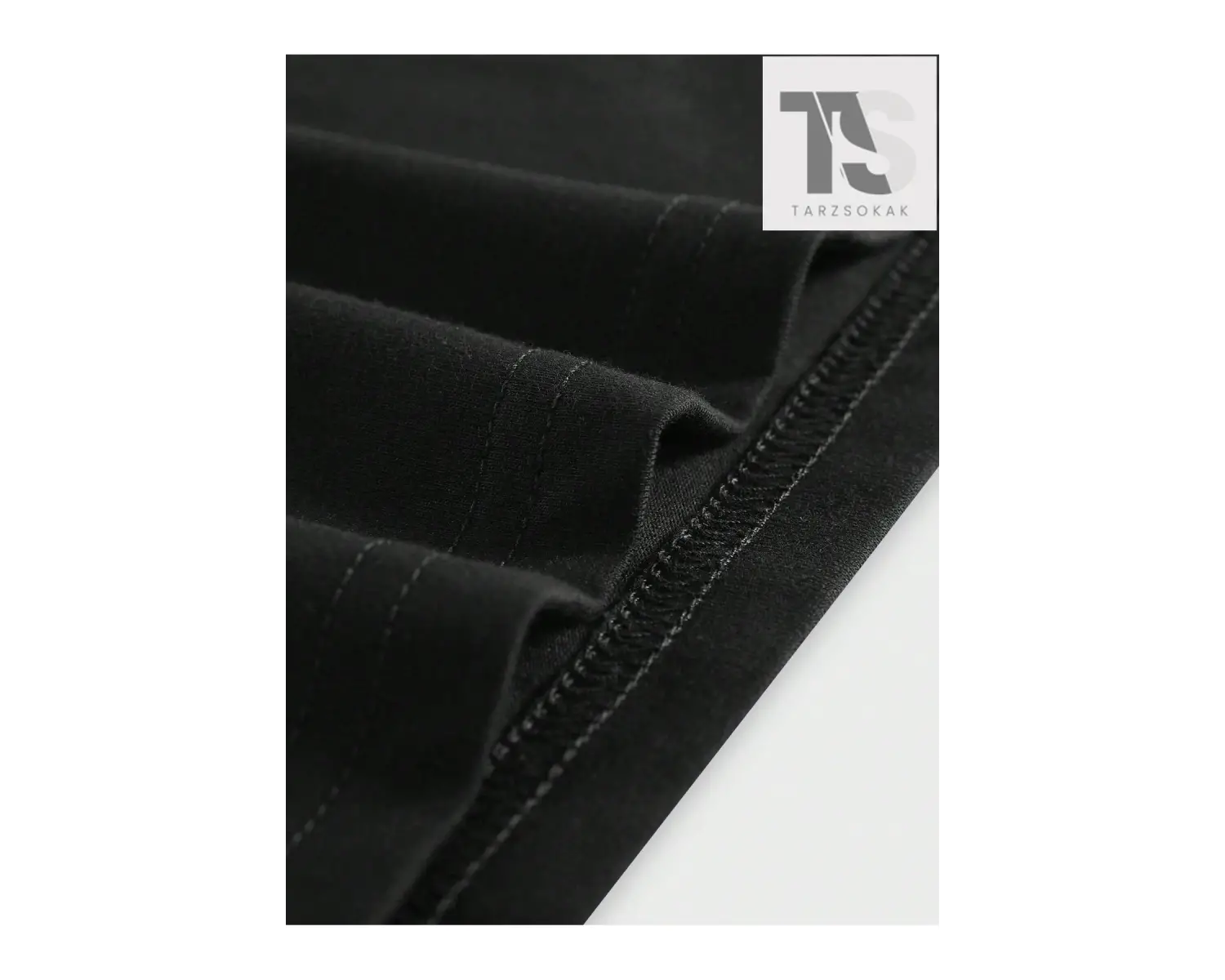 Goth Erkek Pamuk Harfli Yıldırım Grafikli Tişört