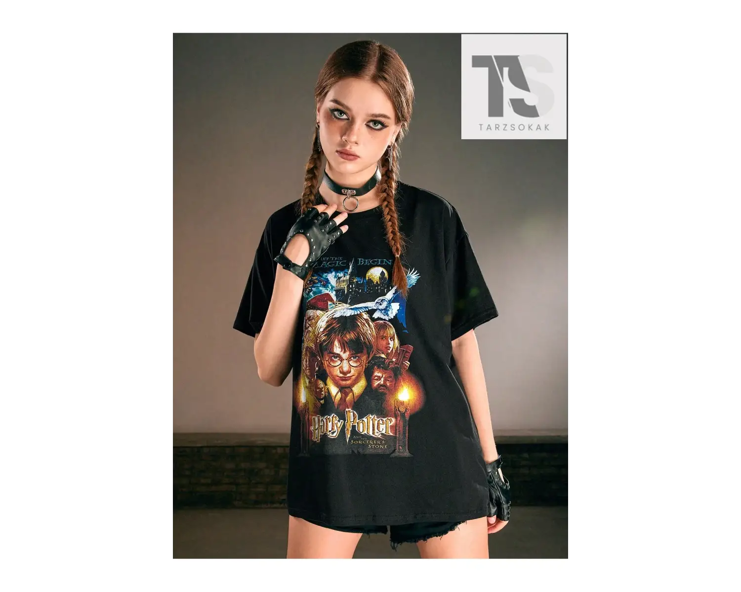 Goth Kelebek ve Kafatası Grafikli Tişört