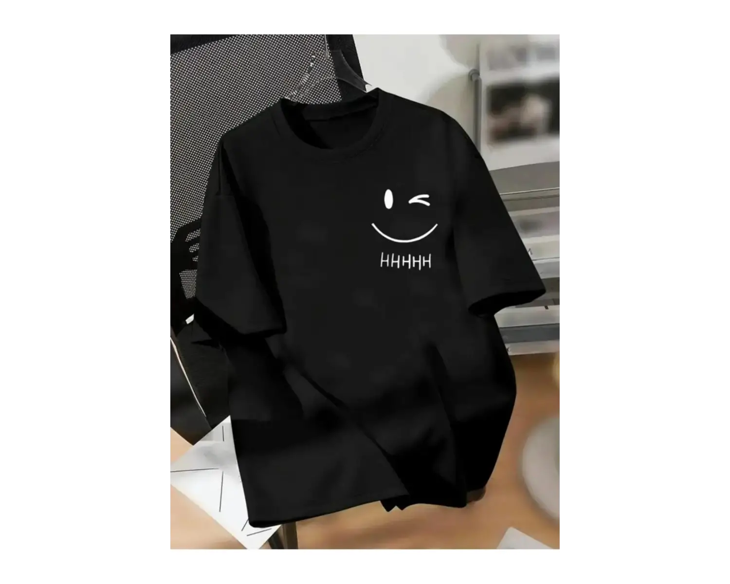 Gülen Emoji Baskılı Basic