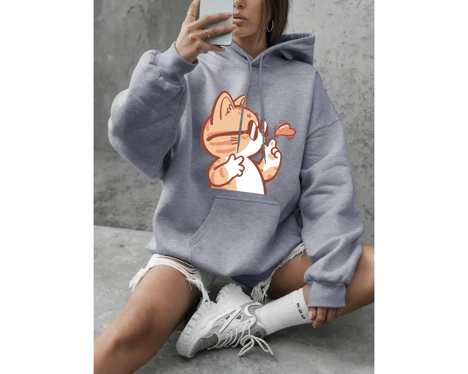 Güneş Gözlüklü Kedi Uçan Öpücük Baskılı Kapüşonlu Üstler Kadınlar Kışlık Polar Sıcak Sweatshi