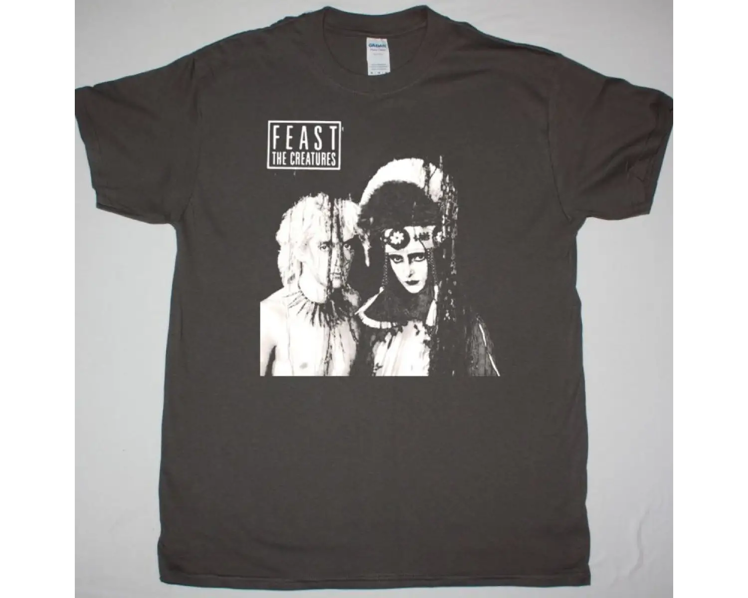 GUNS N ROSES USE YOUR ILLUSION TOUR 91-92 NEW BLACK T-SHIRT ÖN BASKILI