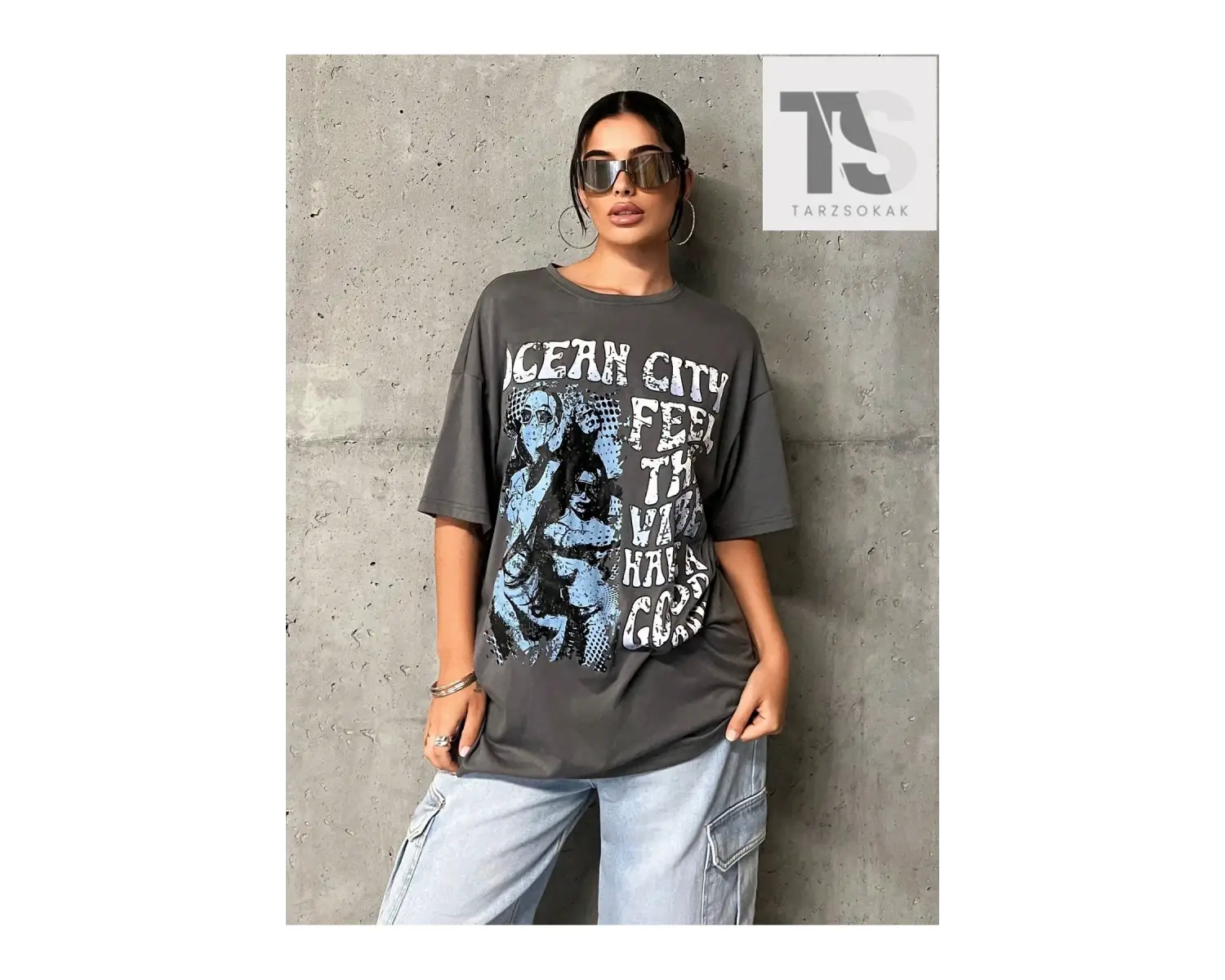 Harf Grafikli Düşük Omuzlu Tişört