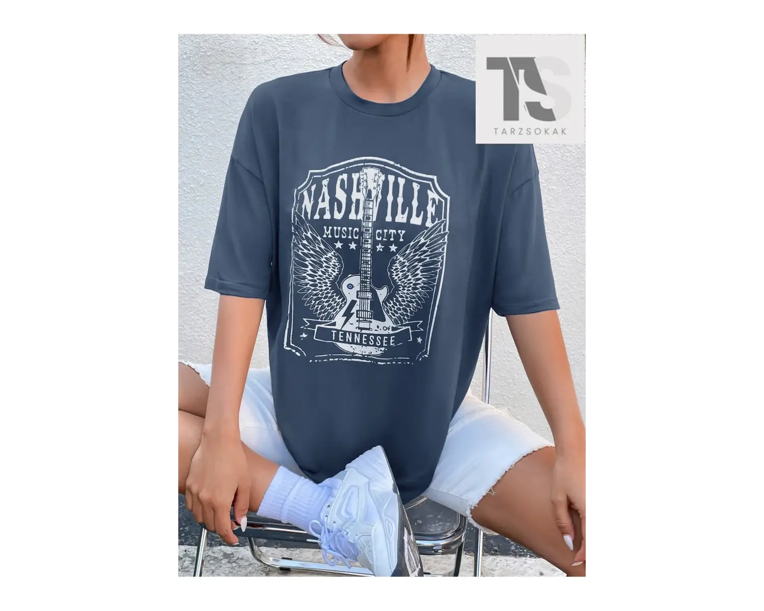 Harfli Grafik Düşük Omuz Oversize Tişört