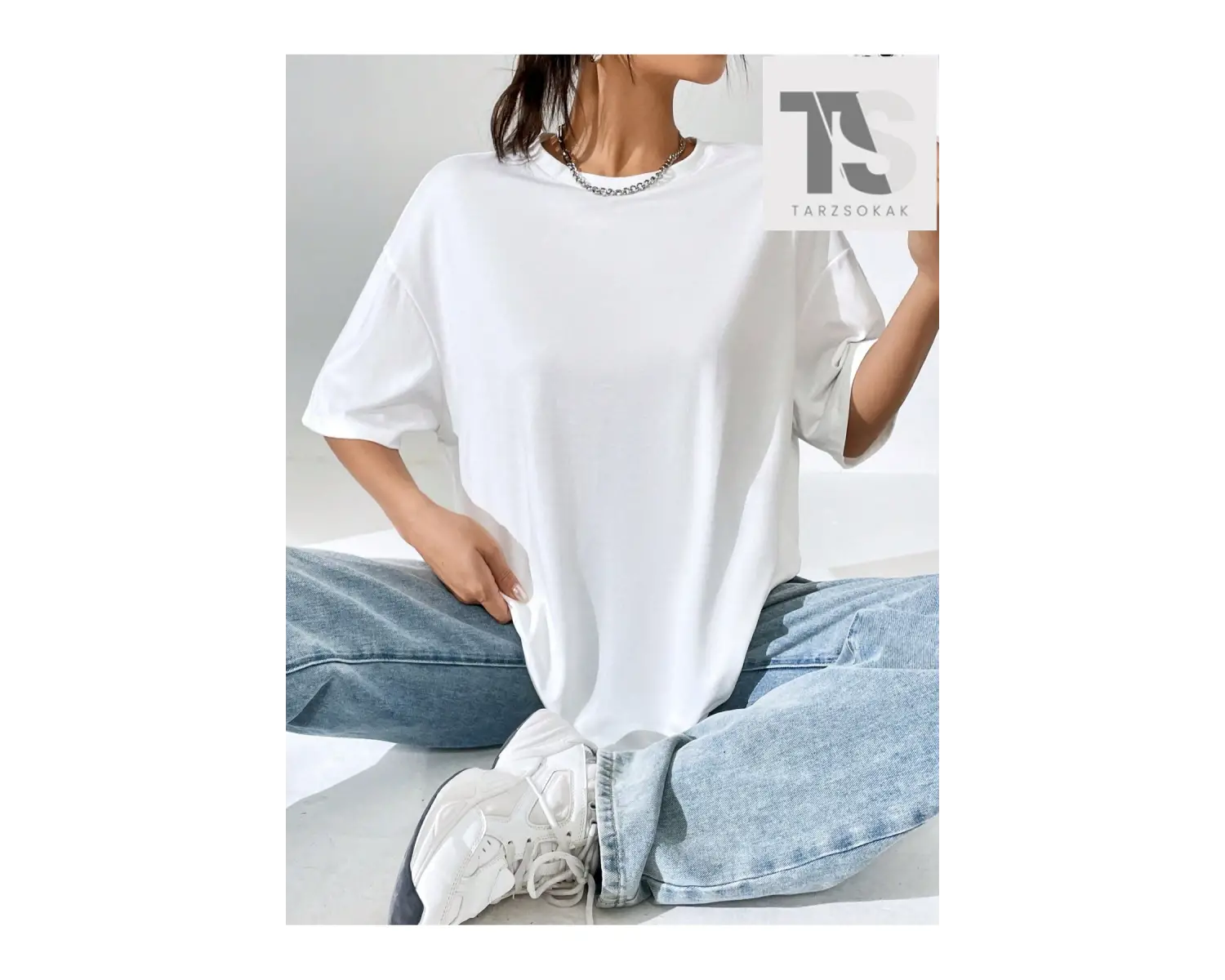 Harfli Grafik Düşük Omuz Oversize Tişört