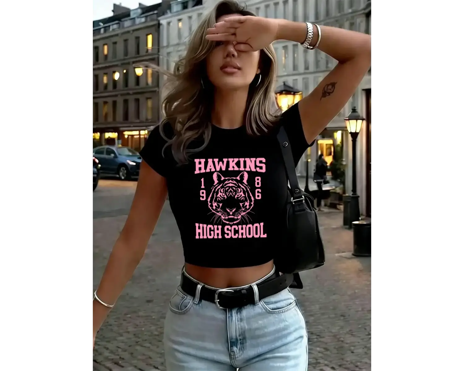 Hawkins Lisesi 1986 Baskılı Kadın Babby Tees Yaz O-Boyun Yumuşak Sokak Stili Seksi İnce Tişört
