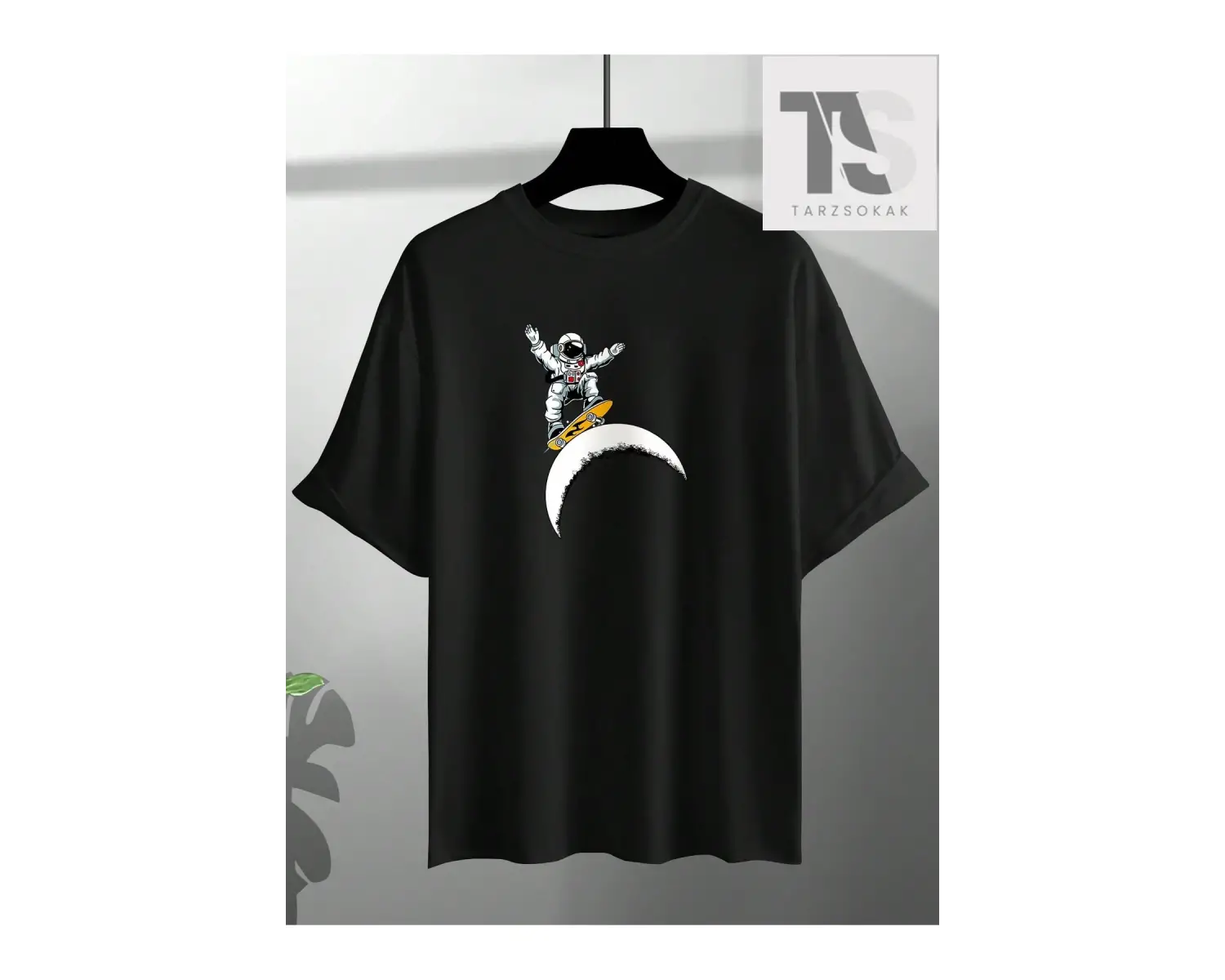 Hypemode Erkek Astronot Baskılı Kısa Kollu Tişört