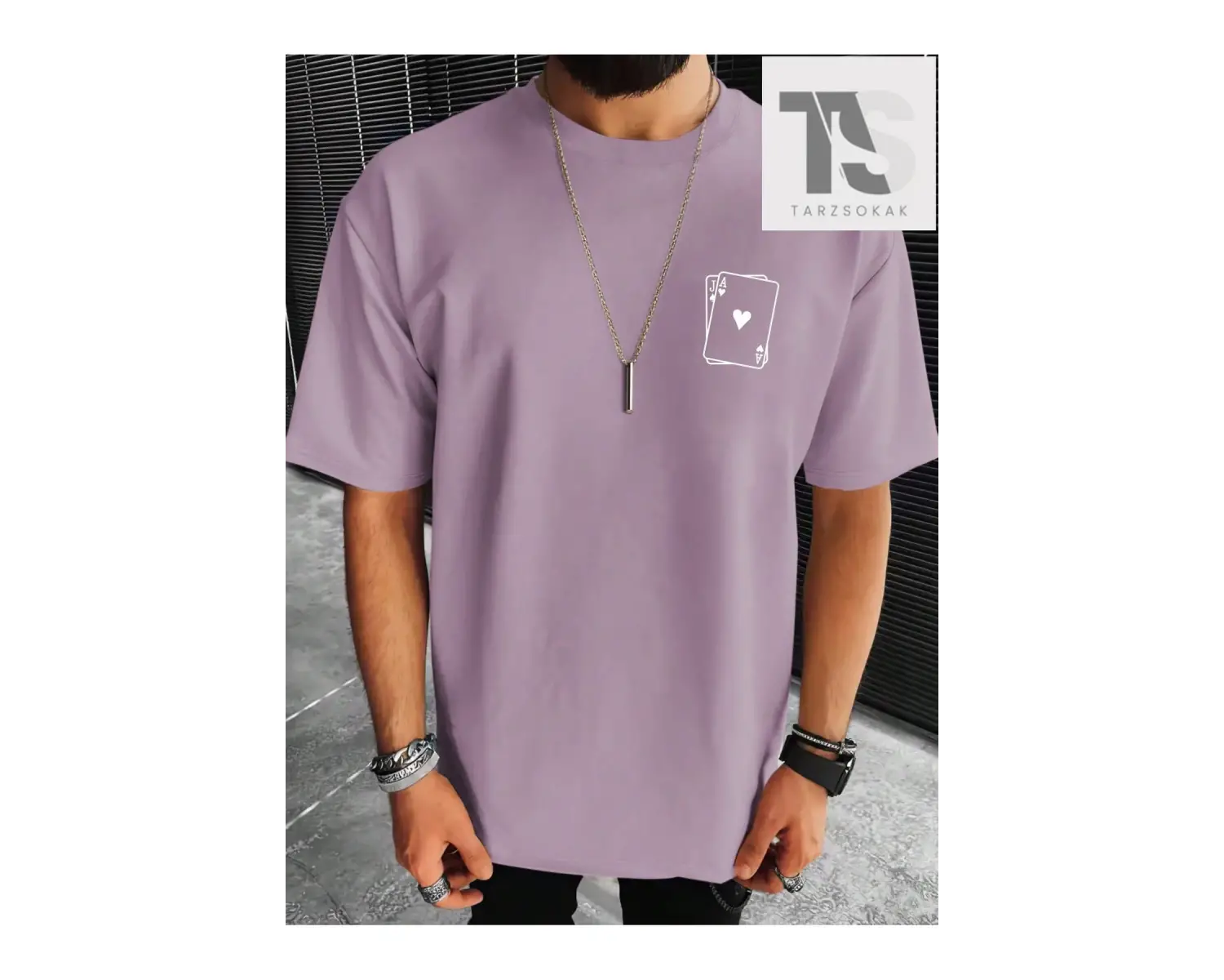 Hypemode Erkek Japon Harfli ve Çiçek Baskılı Tişört