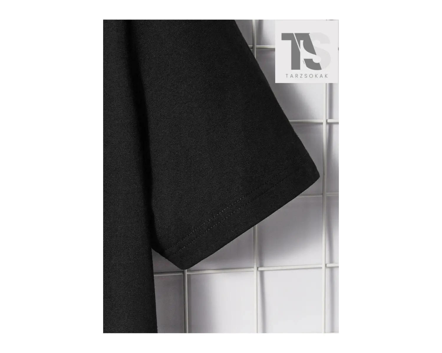 Hypemode Erkek Siyah Örme Yuvarlak Yaka Kısa Kollu Tişört