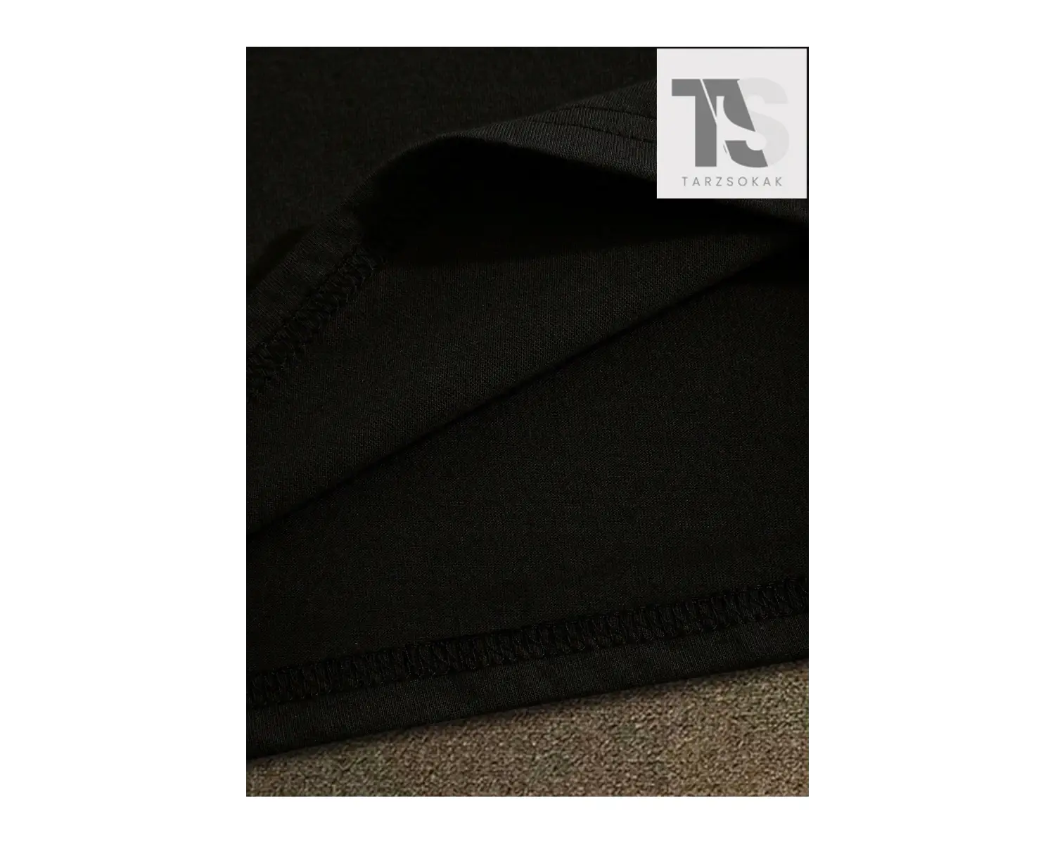 Hypemode Erkek Yuvarlak Yaka Heykel ve Harf Baskı Kısa Kollu Tişört