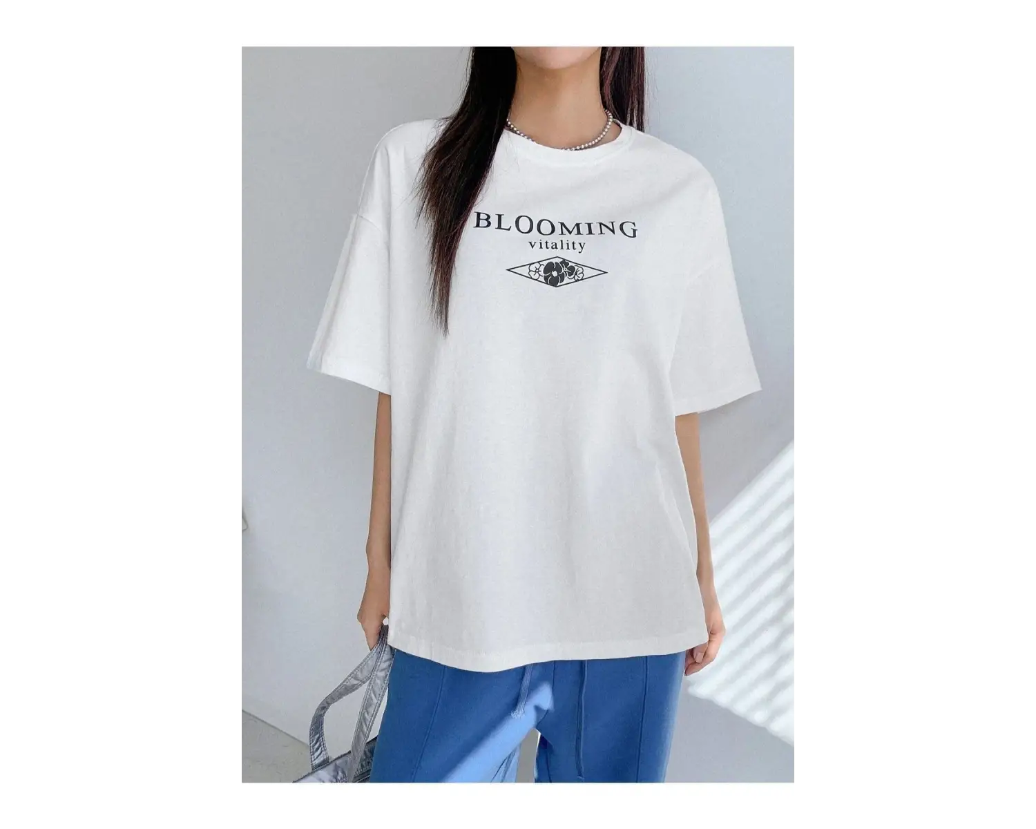 Kadın Beyaz Bloomıng Baskılı Oversize Bisiklet Yaka Tshirt