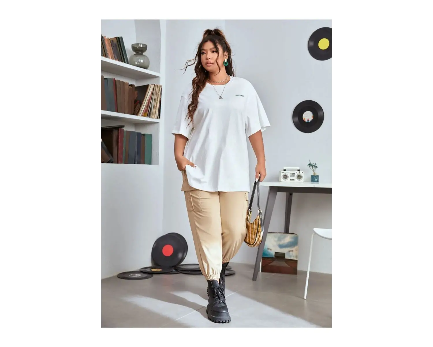 Kadın Beyaz Confied Baskılı Bisiklet Yaka Tshirt