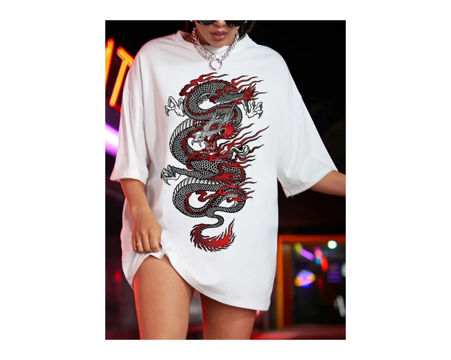 Kadın Beyaz Dragon Baskılı Oversize Bisiklet Yaka T-shirt