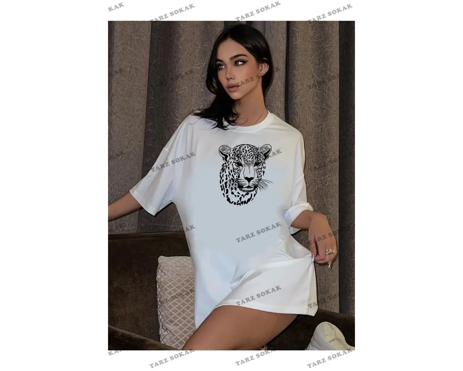 Kadın Beyaz Leopar Figür Baskılı Oversize