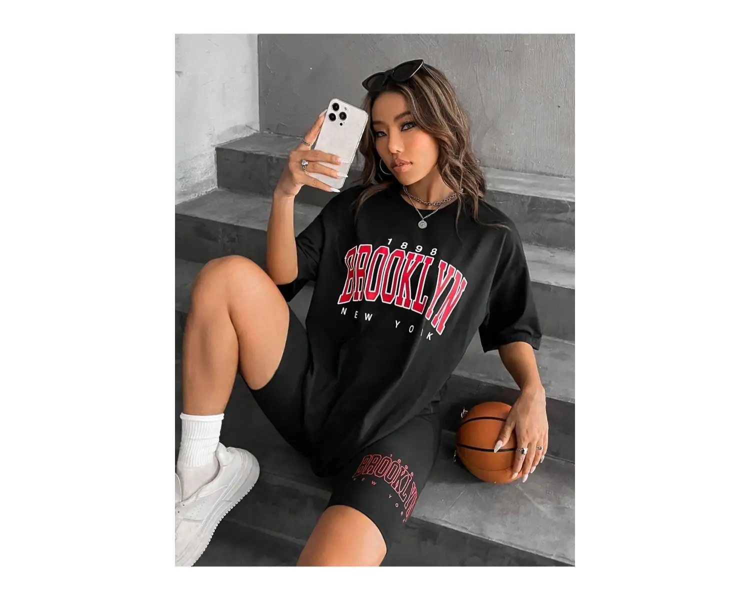 Kadın Beyaz Mavi Brooklyn Bisiklet Yaka Tshirt