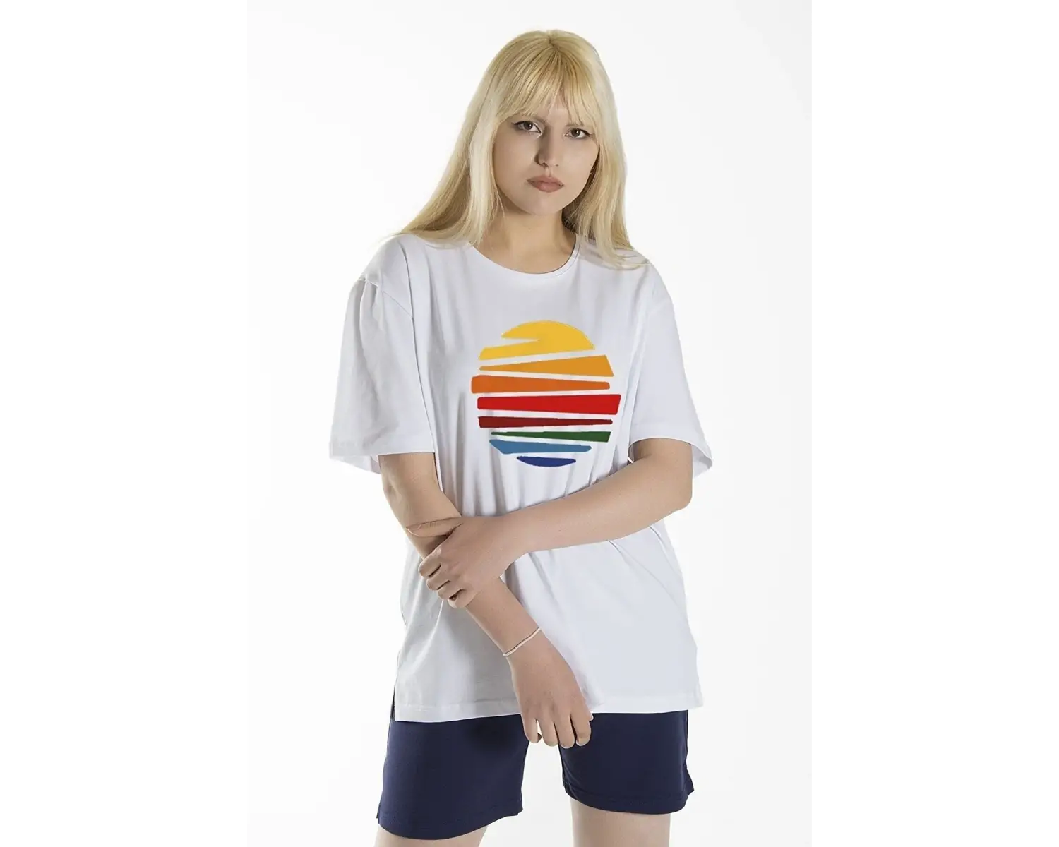 Kadın Beyaz Önü Güneş Baskılı Bisiklet Yaka Oversize Pamuklu T-shirt