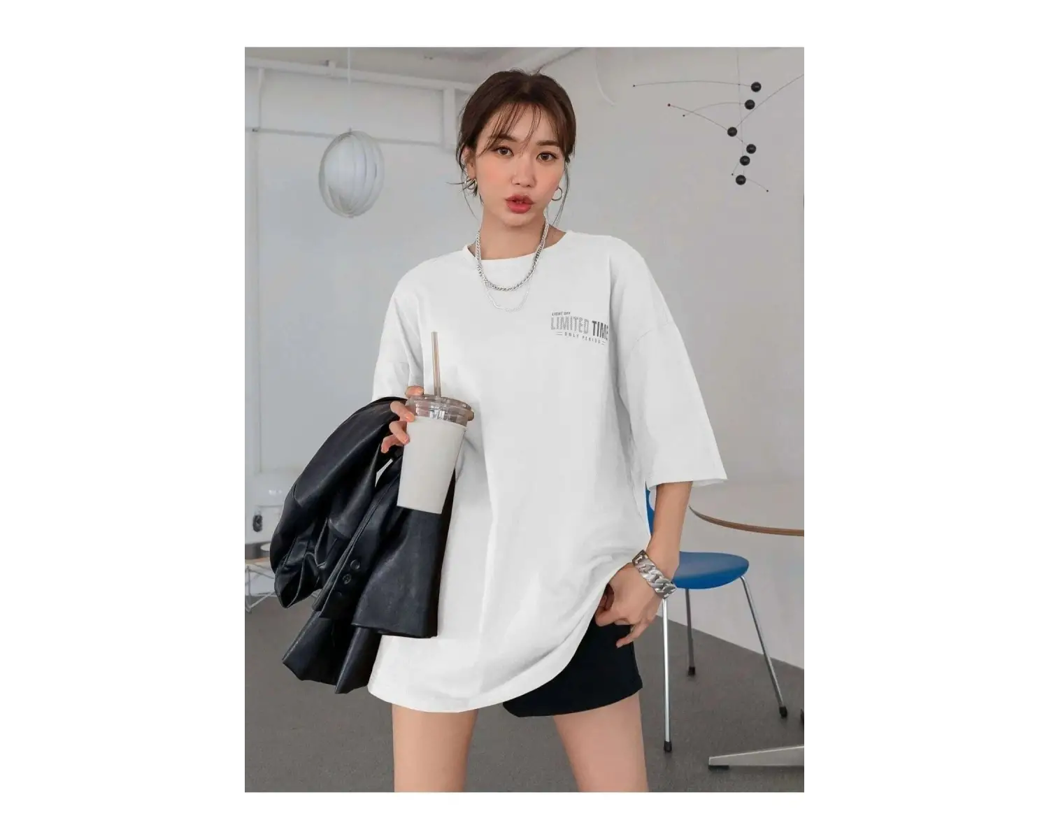 Kadın Beyaz Oversize Limited Time Baskılı Tshirt