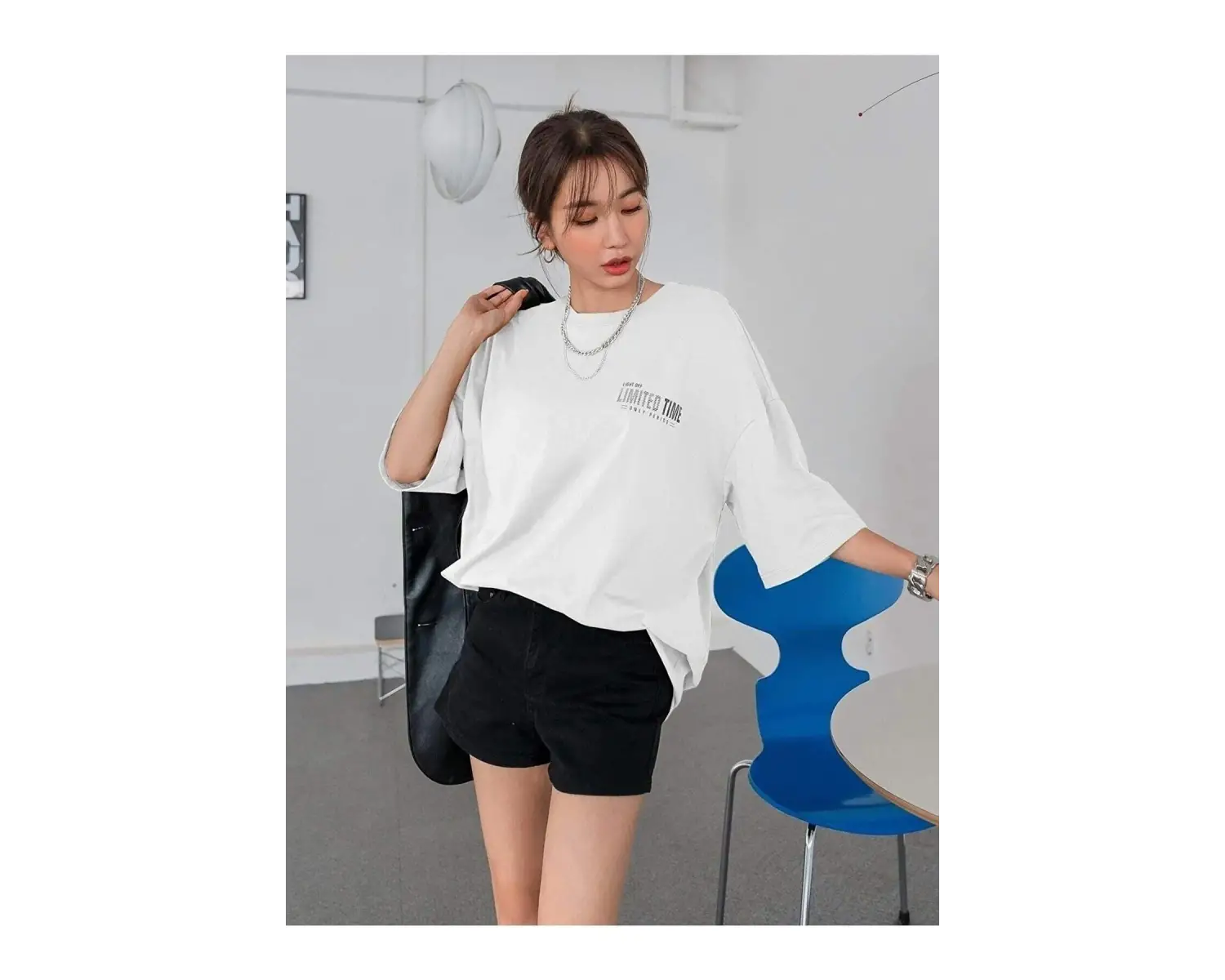 Kadın Beyaz Oversize Limited Time Baskılı Tshirt