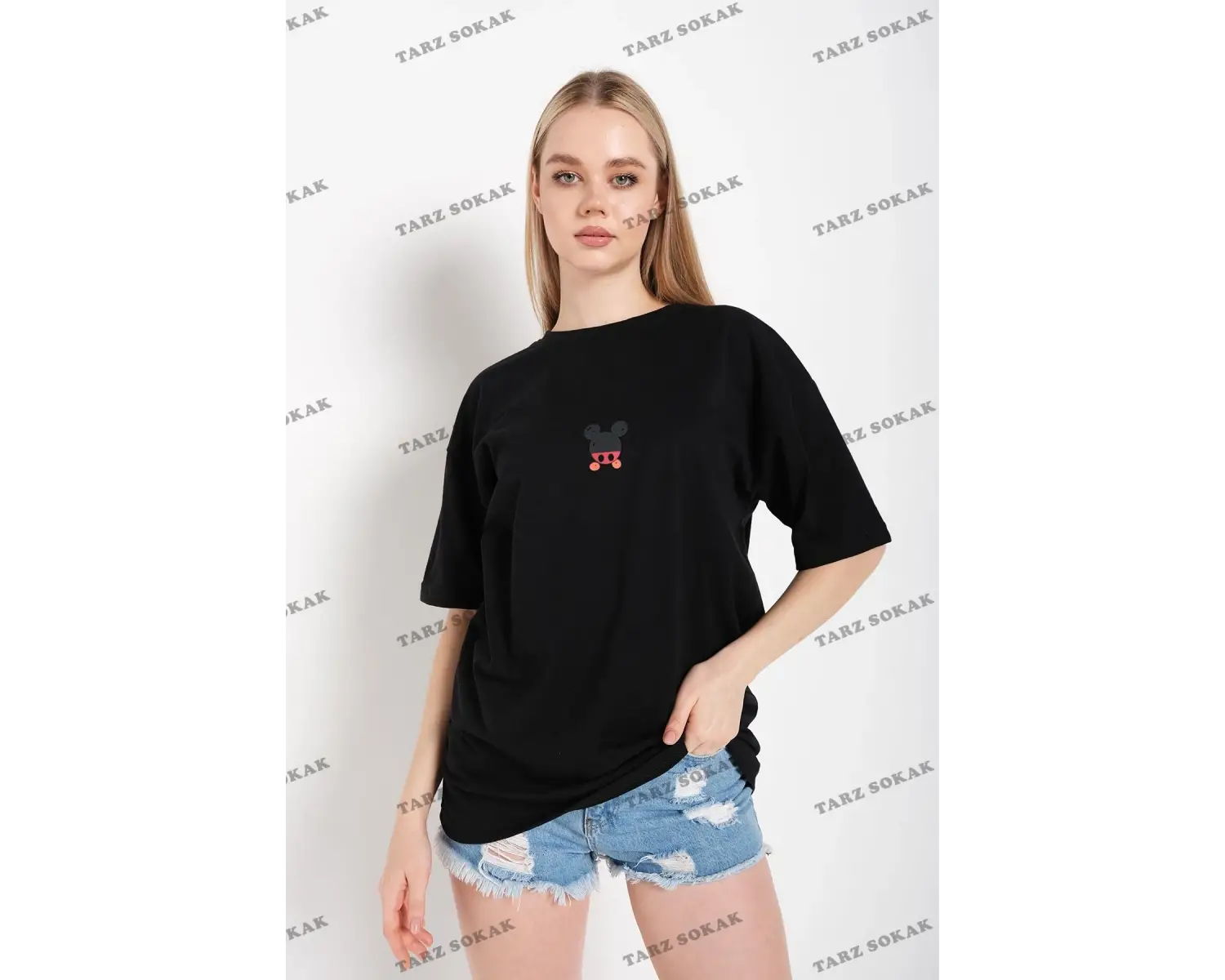 Kadın Beyaz Sırt Baskılı Mickey Mouse