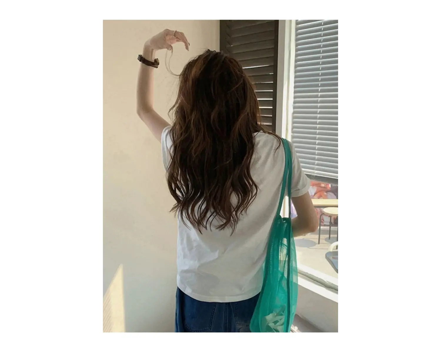 Kadın Beyaz Tavşan Baskılı Oversize T-shirt