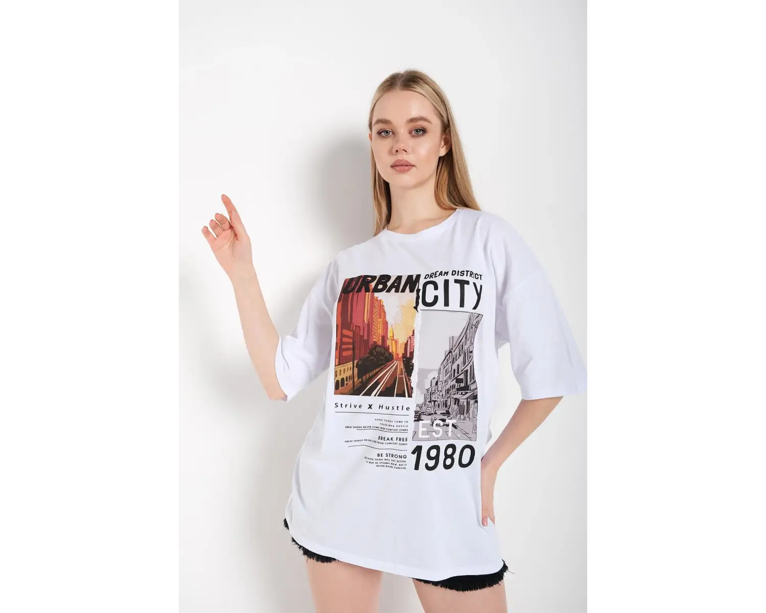 Kadın Beyaz Urban Baskılı T-shirt