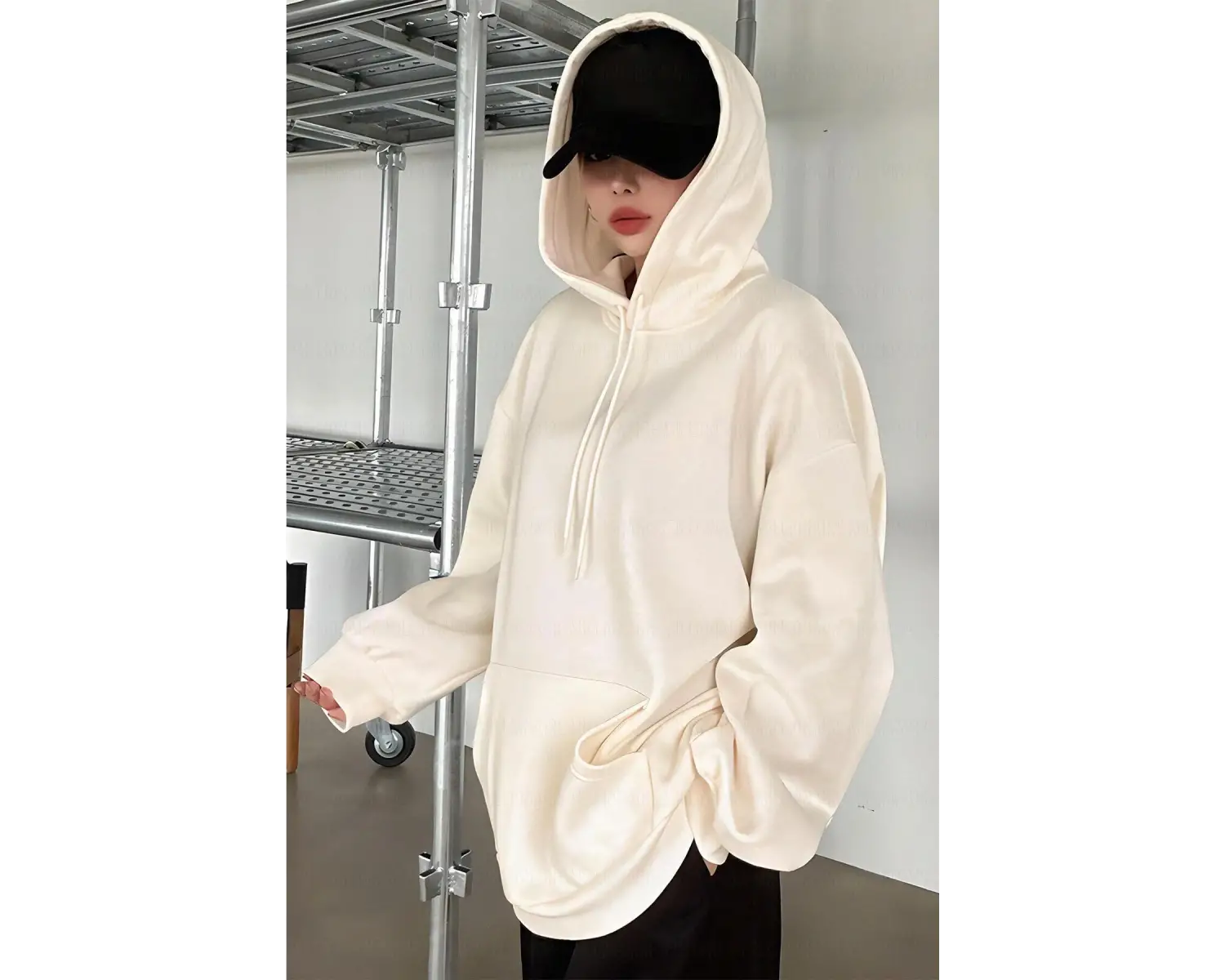 Kadın Ekru Düz Kapüşonlu Oversize 3 iplik Şardonlu Salaş Bol Kesim Hoodie Sweatsh Beyaz