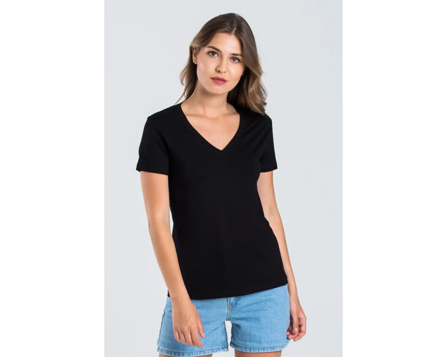 Kadın Ekru Renk V Yaka Kısa Kollu Viskon T-Shirt