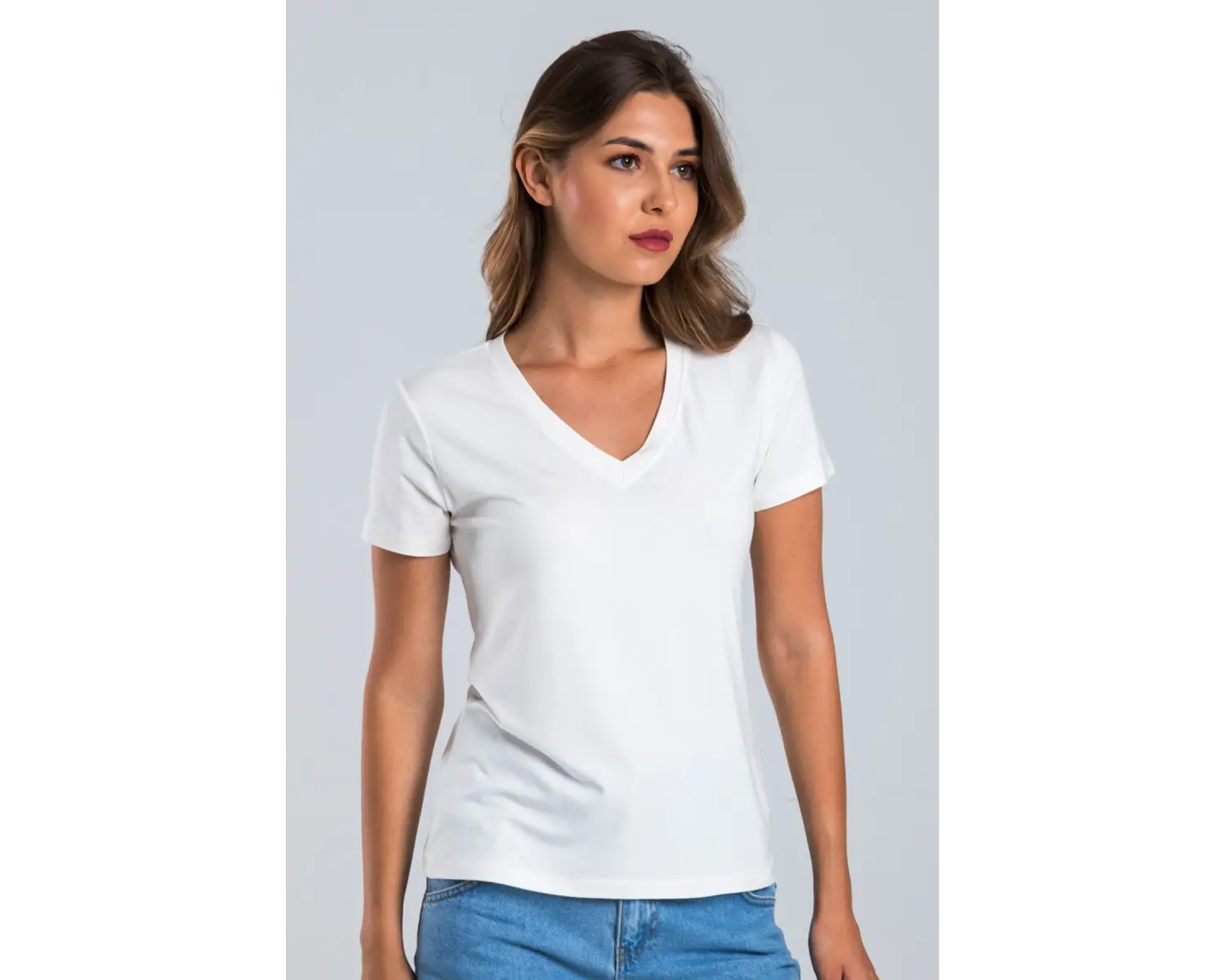 Kadın Ekru Renk V Yaka Kısa Kollu Viskon T-Shirt