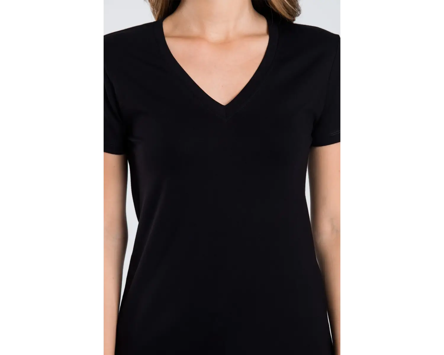 Kadın Ekru Renk V Yaka Kısa Kollu Viskon T-Shirt