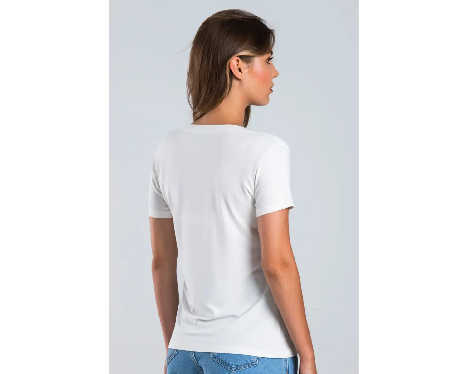 Kadın Ekru Renk V Yaka Kısa Kollu Viskon T-Shirt