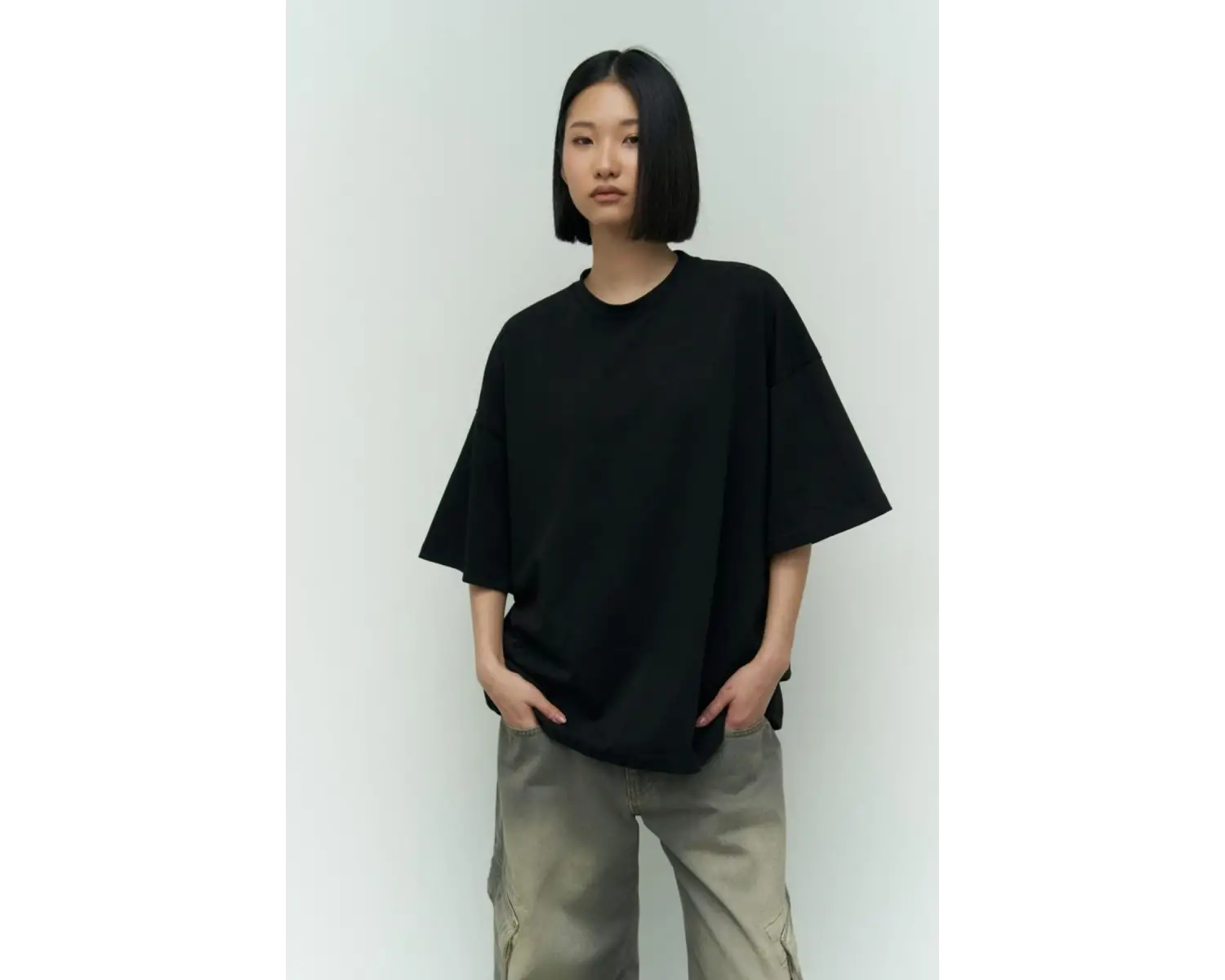 KADIN OVERSİZE NEFES ALAN BOL KESİM KISA KOLLU